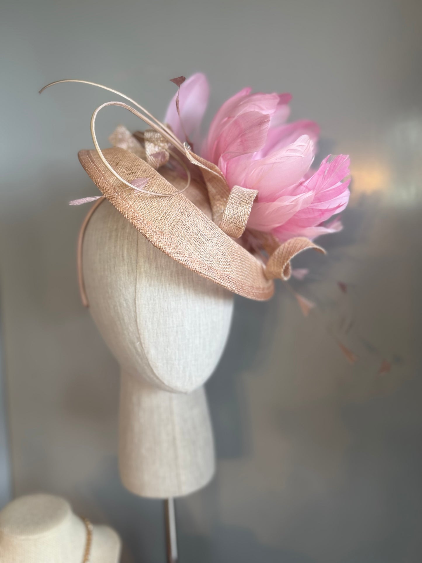 “Anthea” pink & nude brim