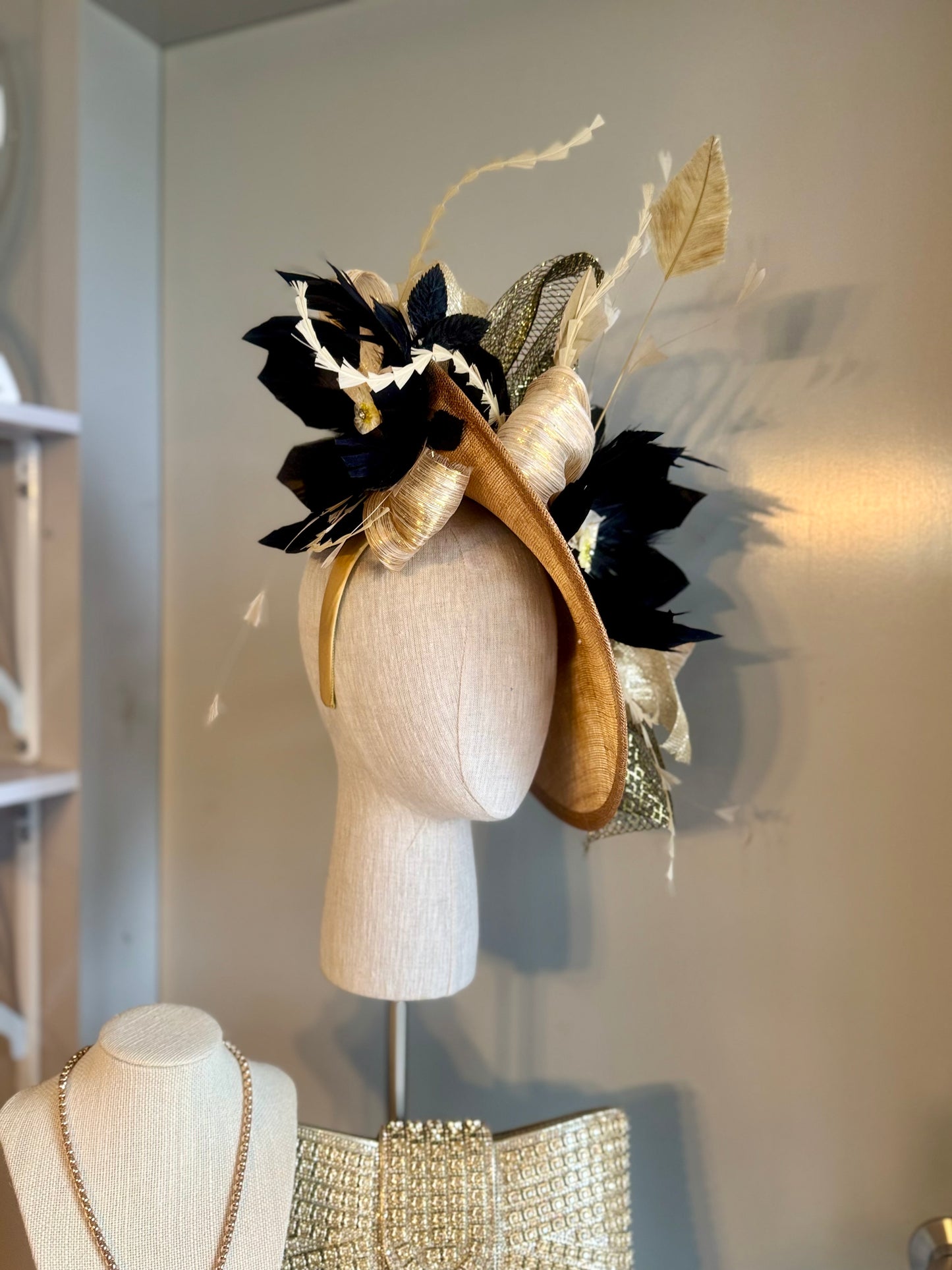 “Gwennie” gold & black brim