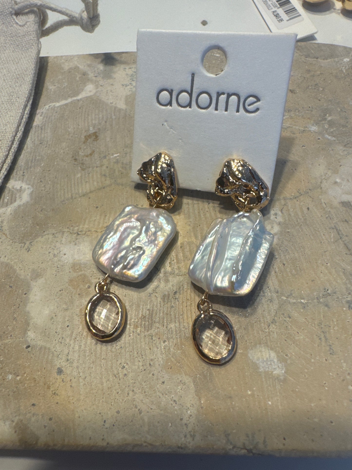 Glass Drop Organic Pearl Earrings
Cream/Crystal