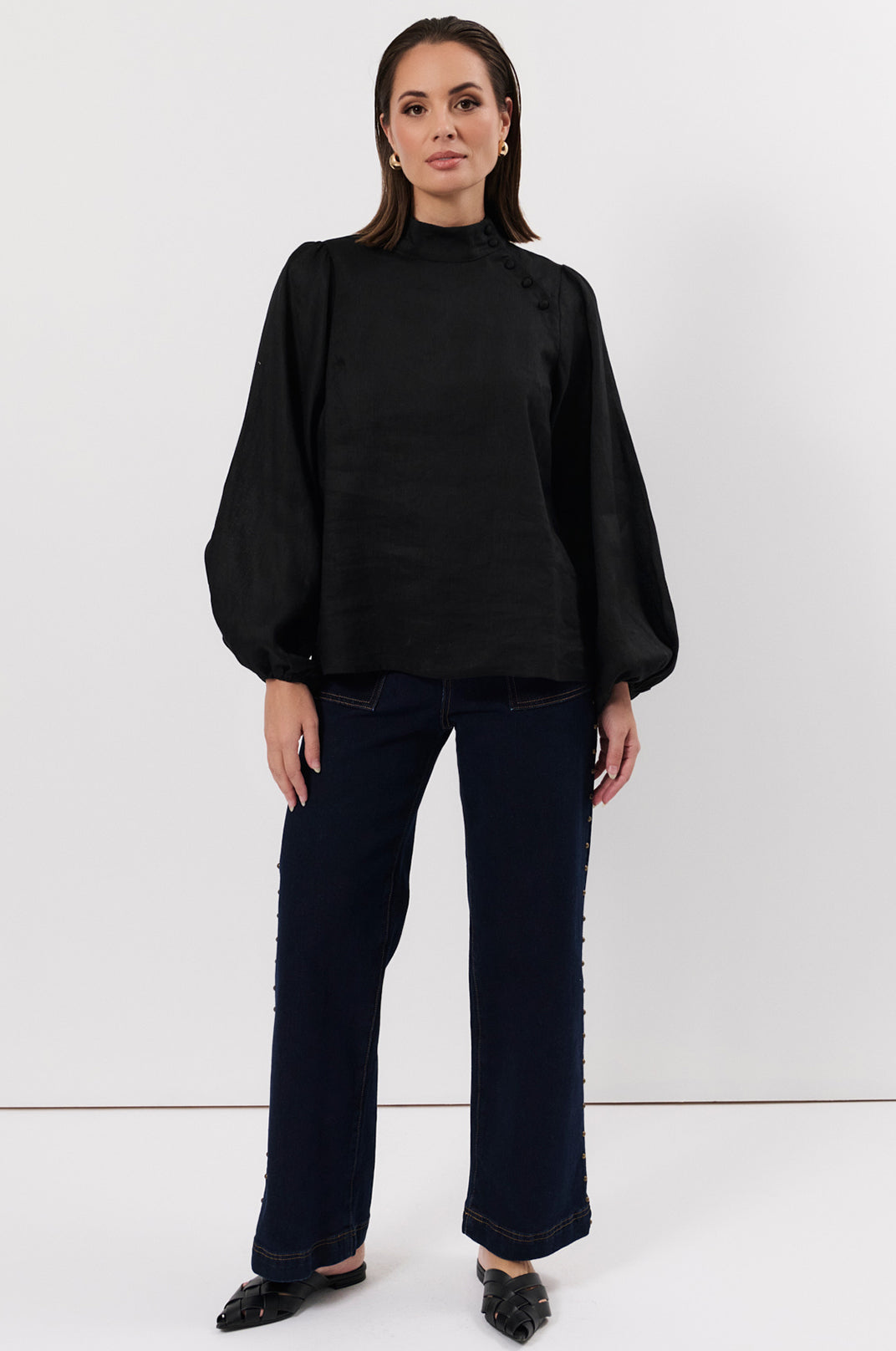 Reign linen top black size 8