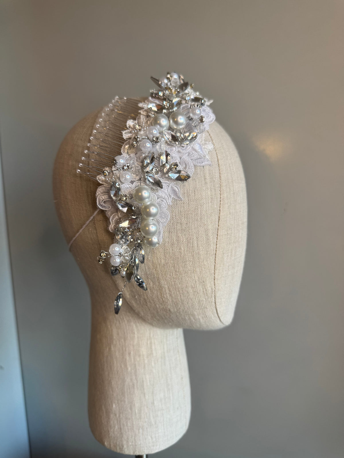 “Mary Jane” white bridal comb