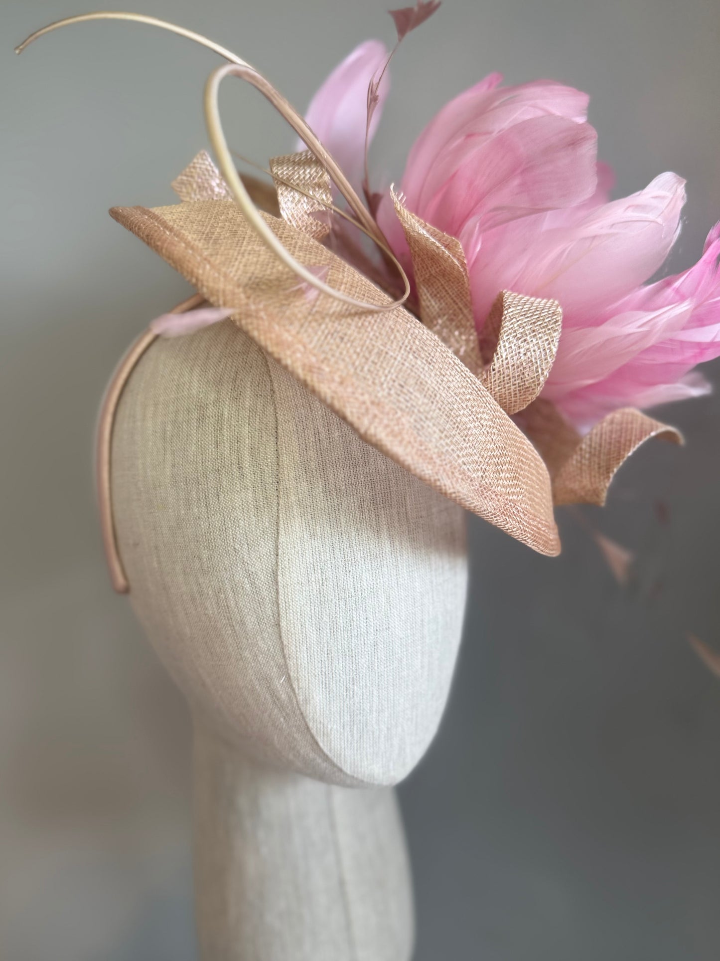 “Anthea” pink & nude brim