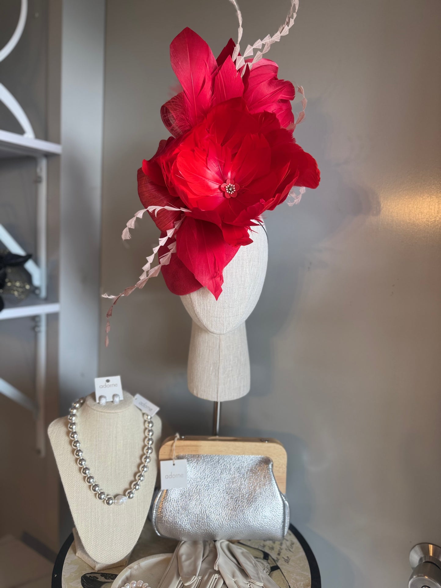 “Rita” red statement pillbox