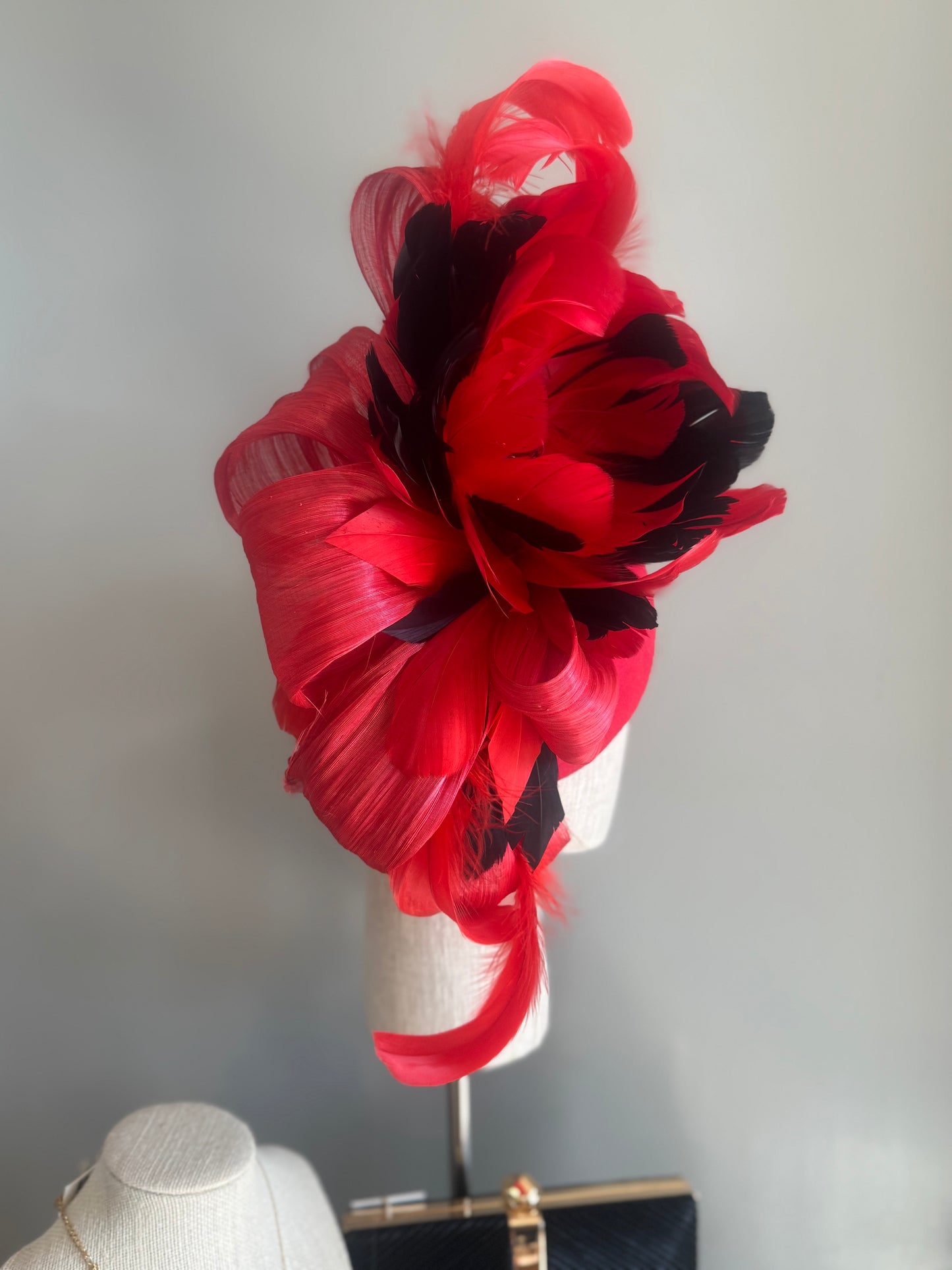 “Nettie” red & black felt/wool pillbox