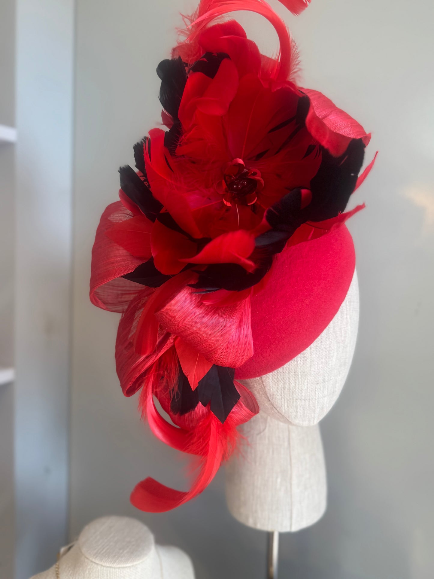 “Nettie” red & black felt/wool pillbox