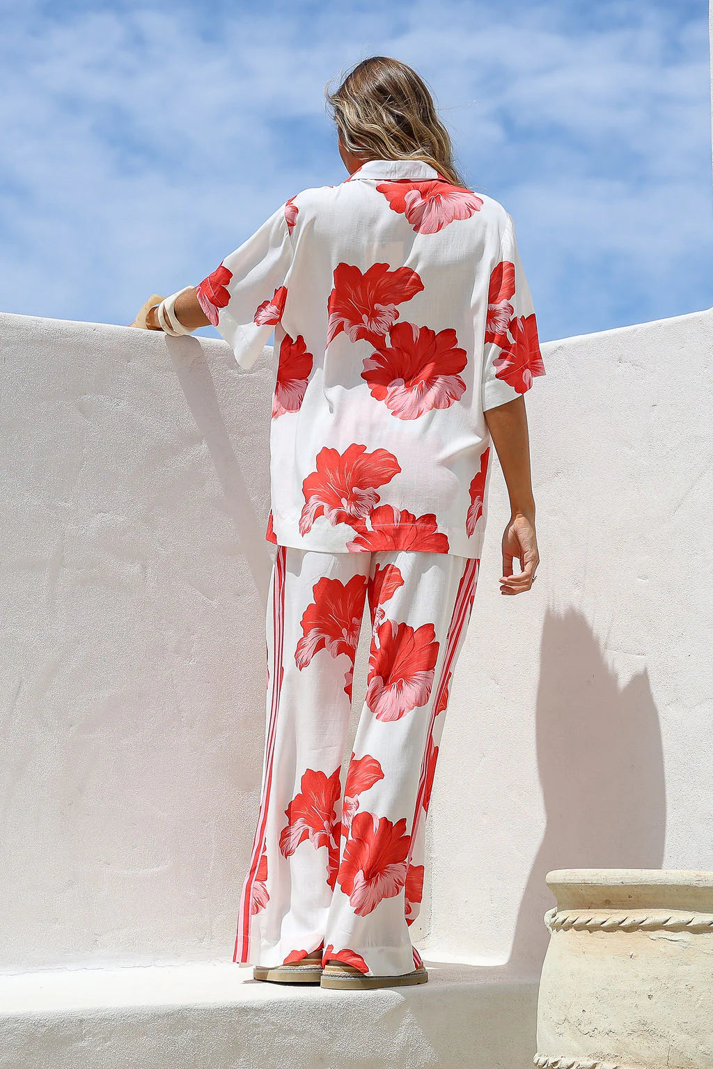 Joelle shirt size Medium(10/12)