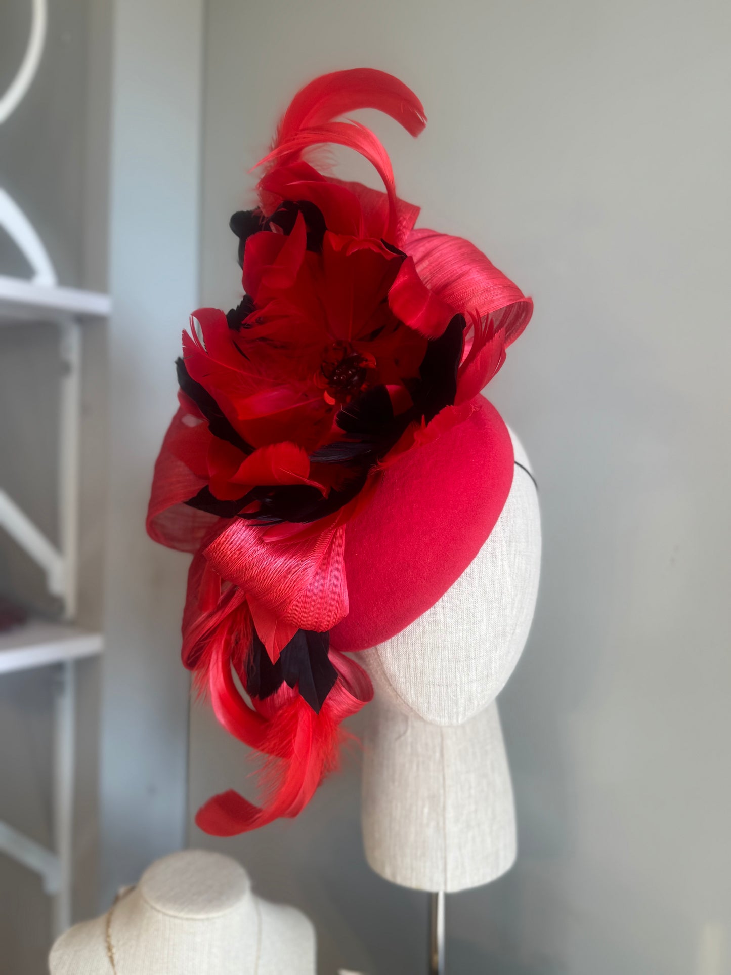 “Nettie” red & black felt/wool pillbox