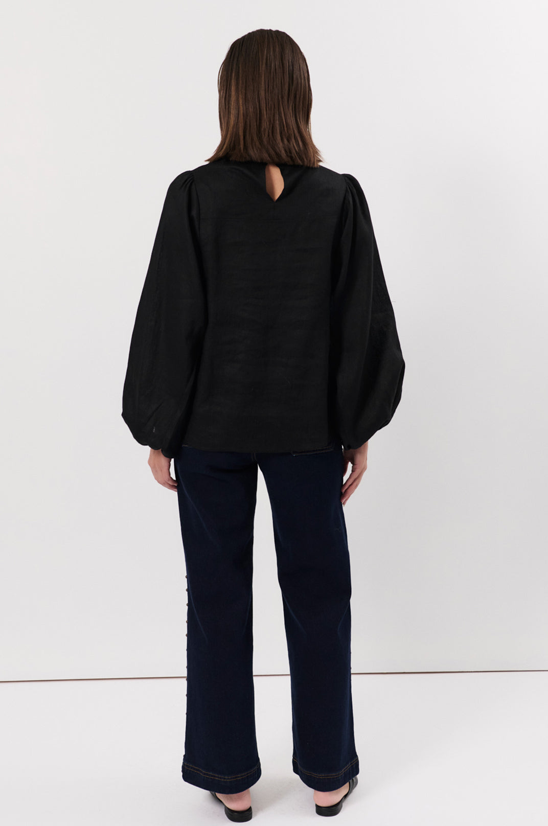Reign linen top black size 8