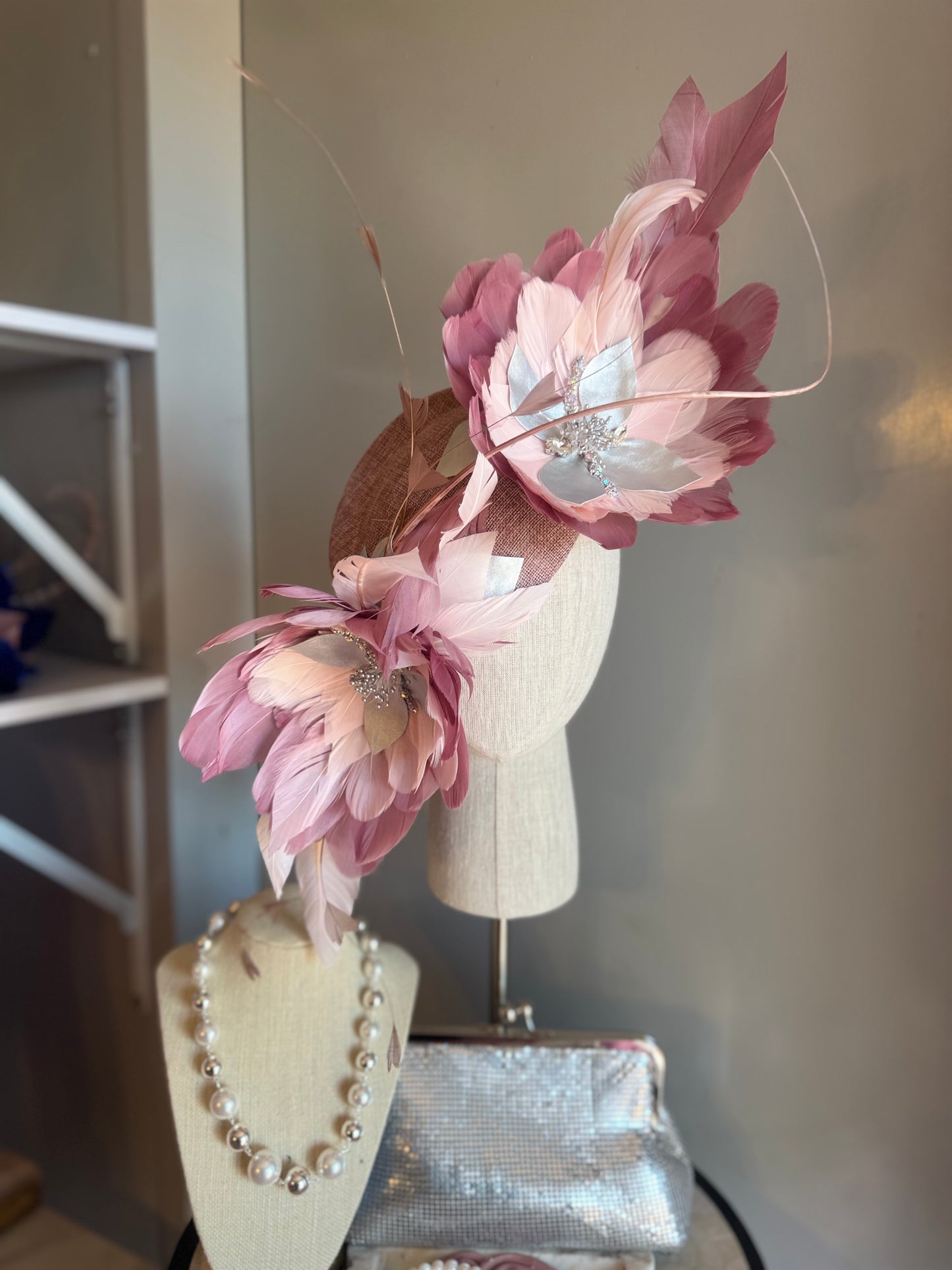 “Fleur” mauve & soft pink feather linen pillbox