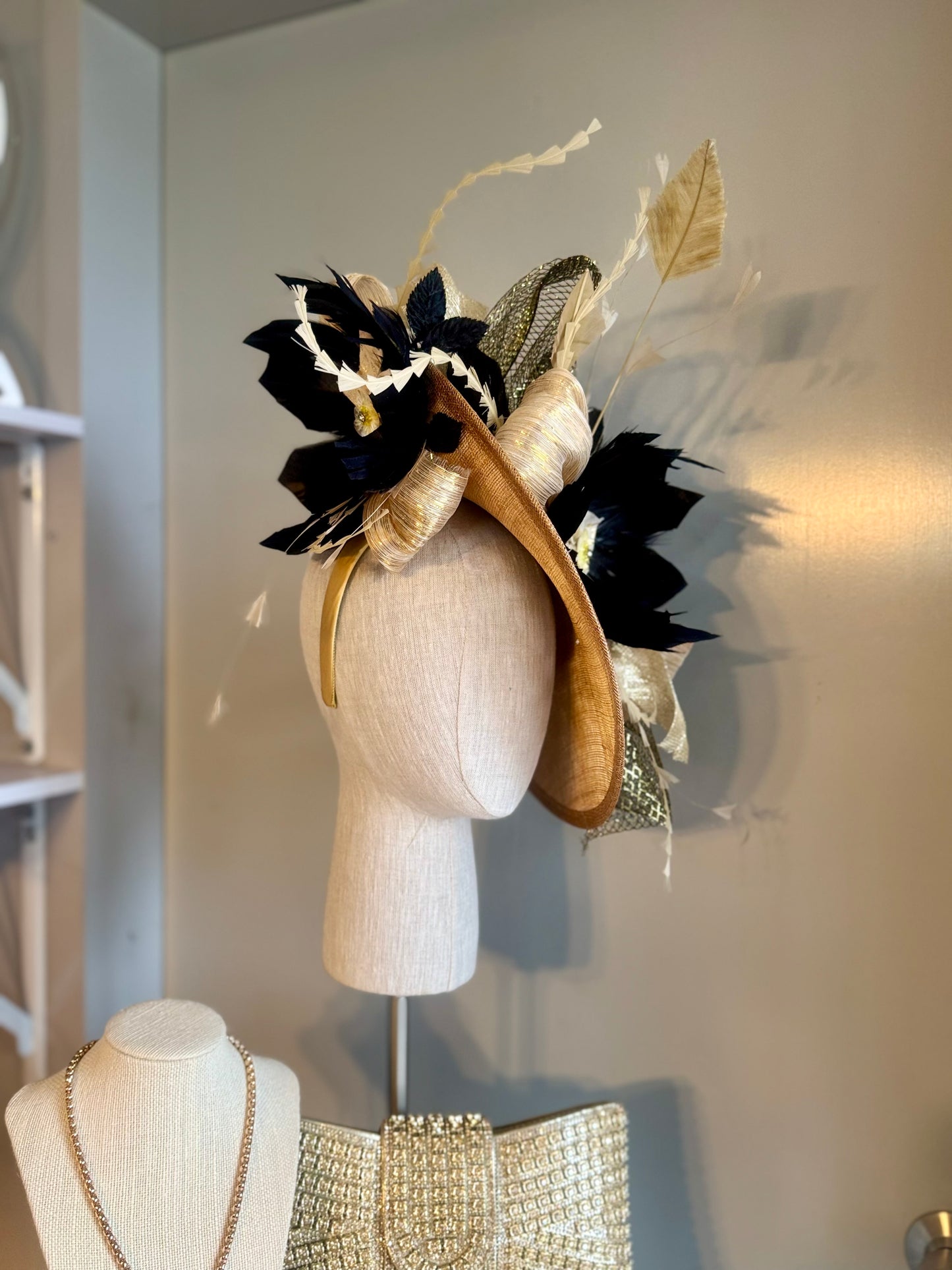 “Gwennie” gold & black brim