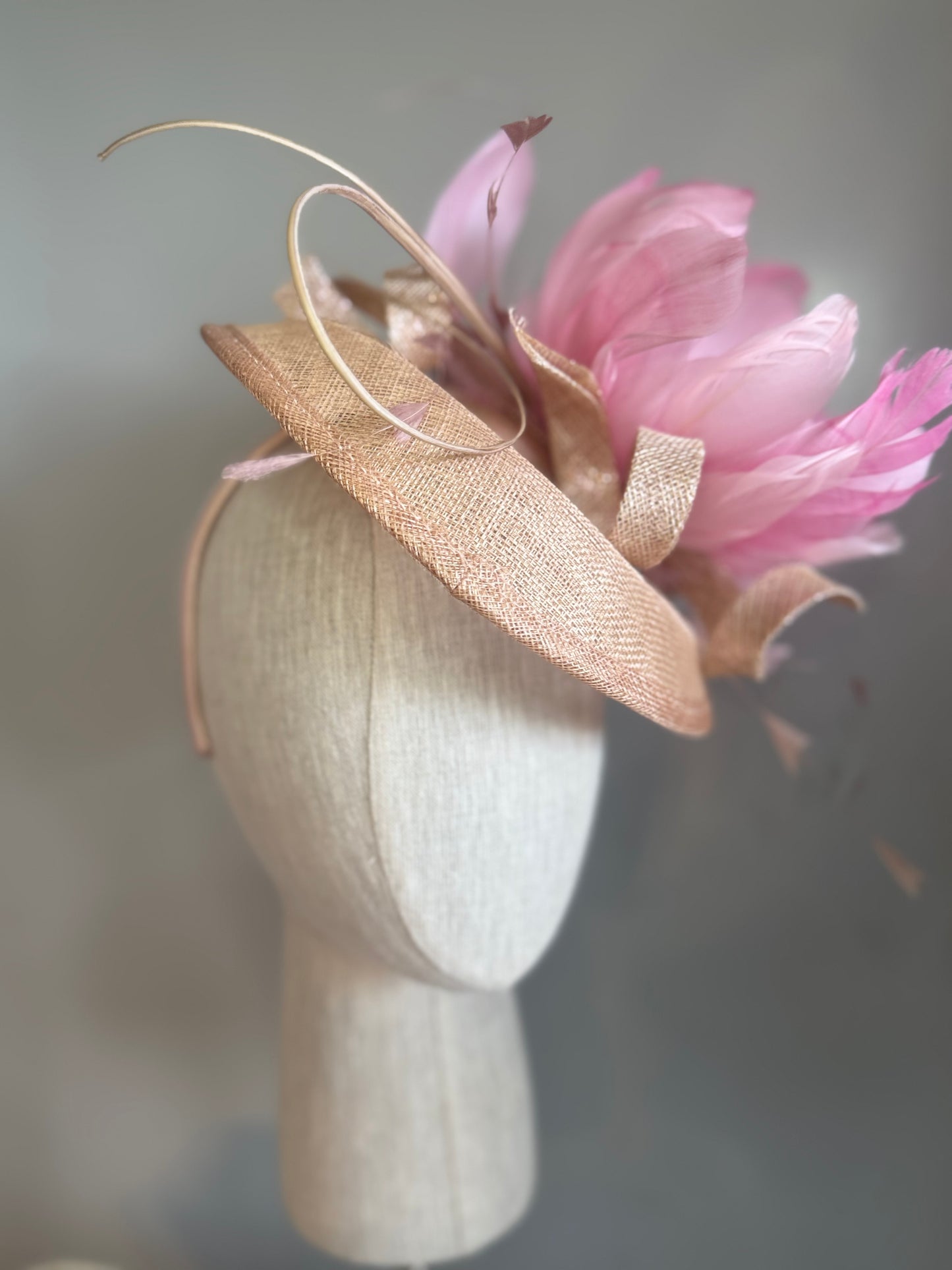 “Anthea” pink & nude brim