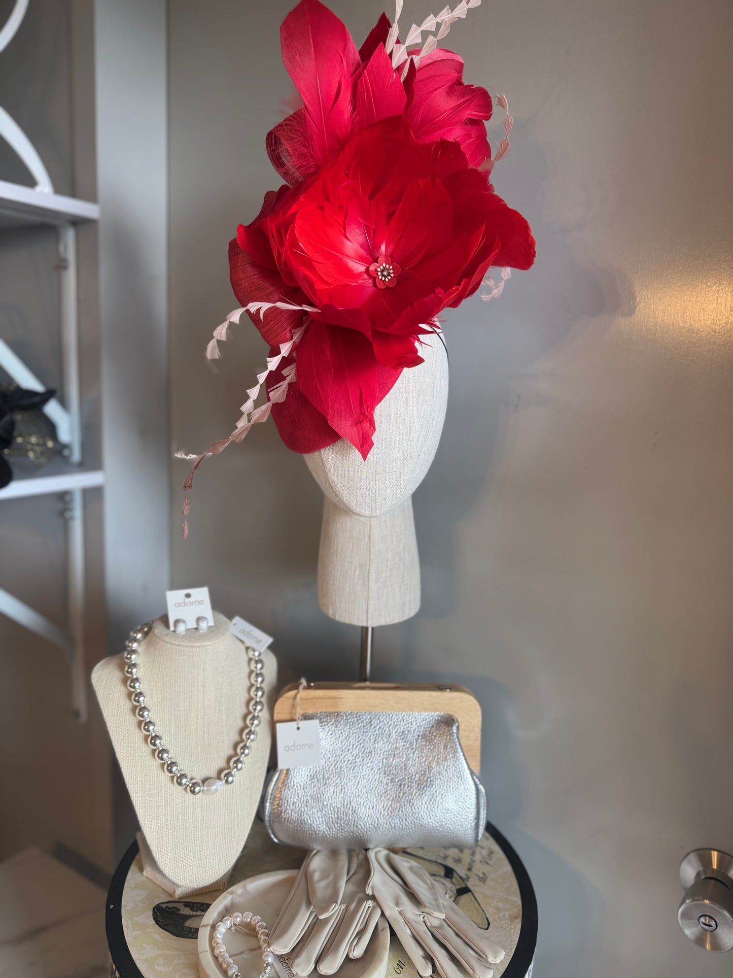 “Rita” red statement pillbox