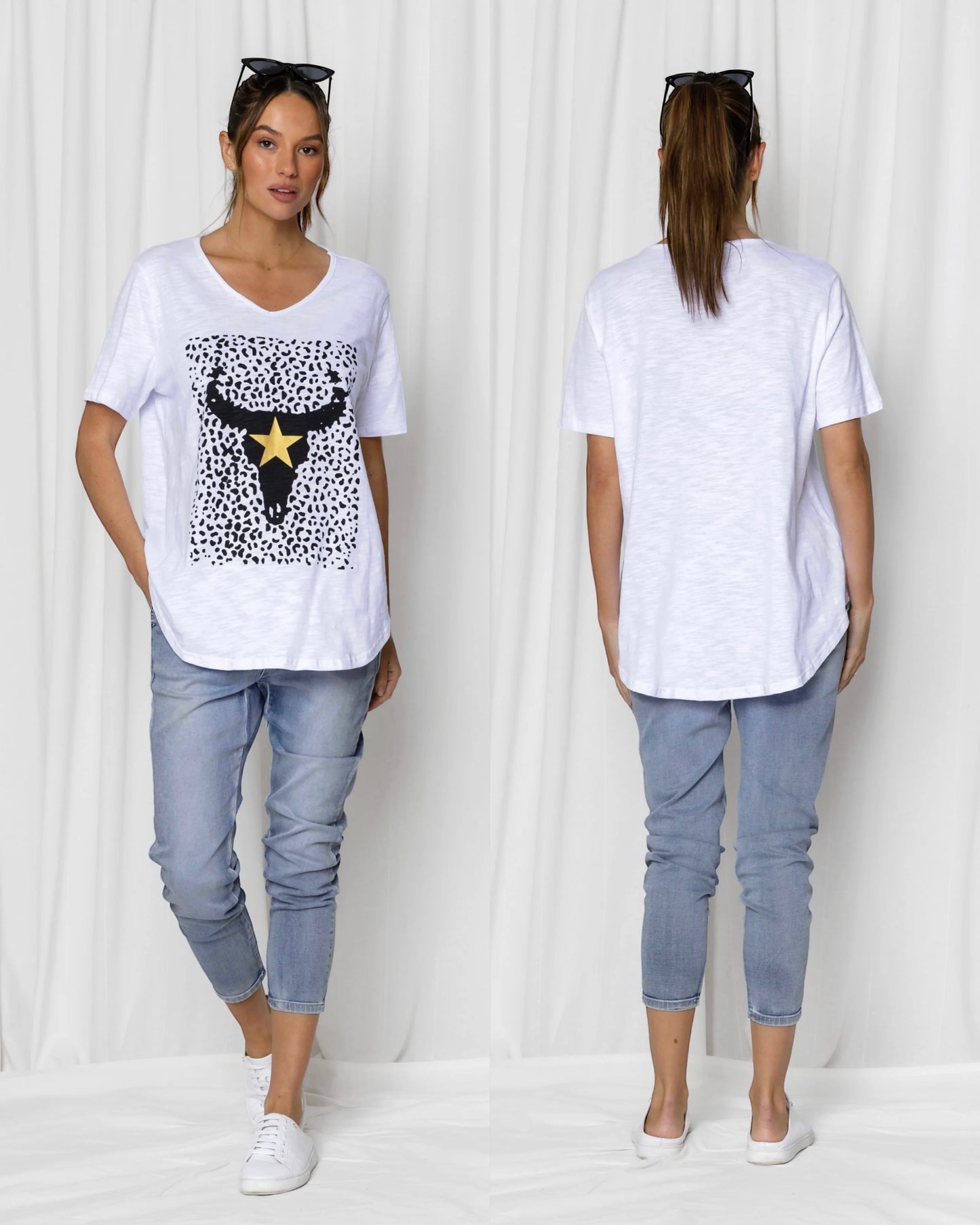 Lily love the label white leopard bull T.shirt Size M/L