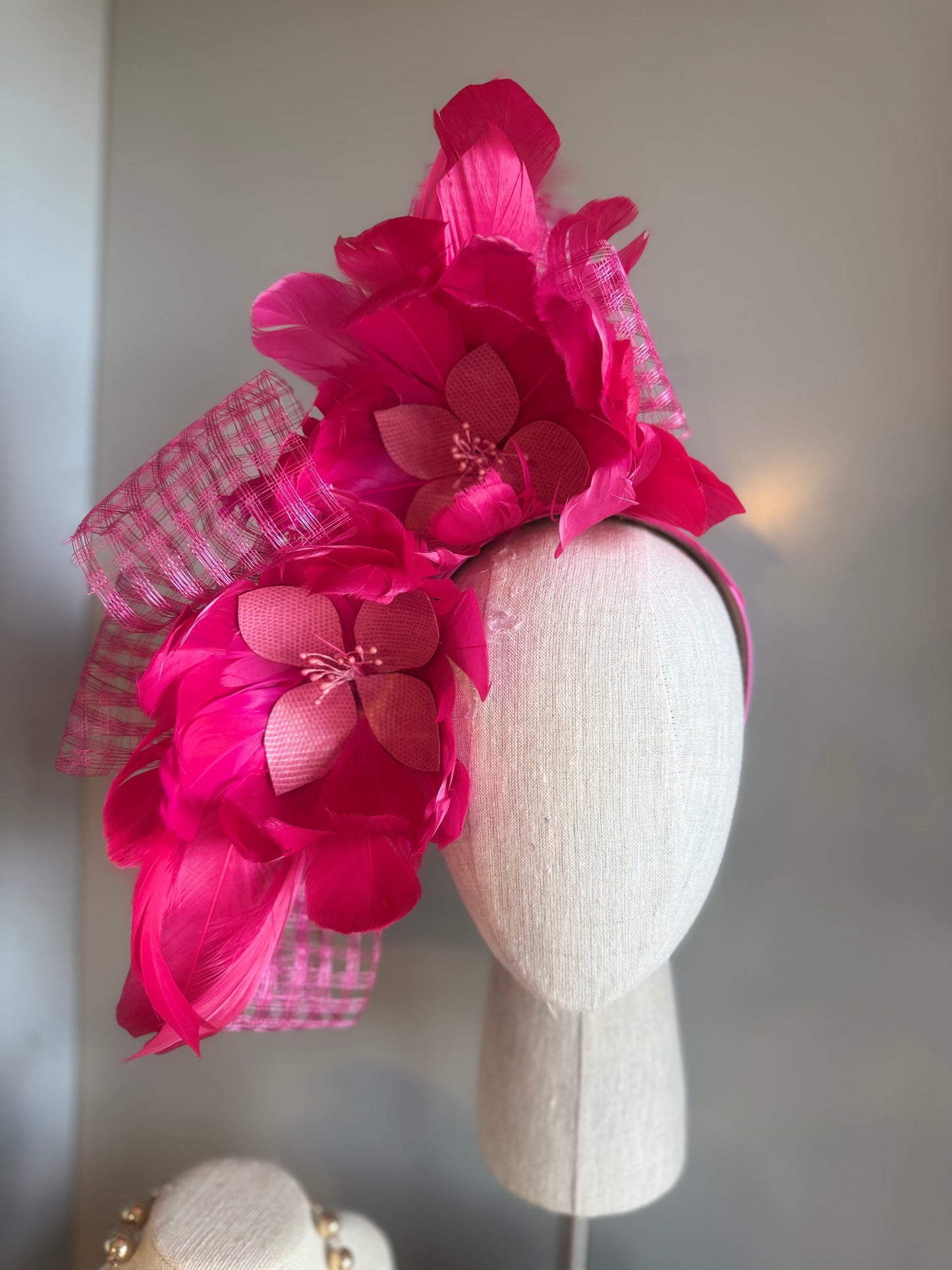 “Leah” pink feather floral