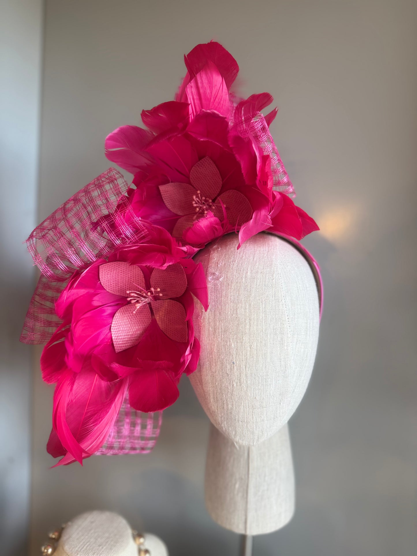 “Leah” pink feather floral