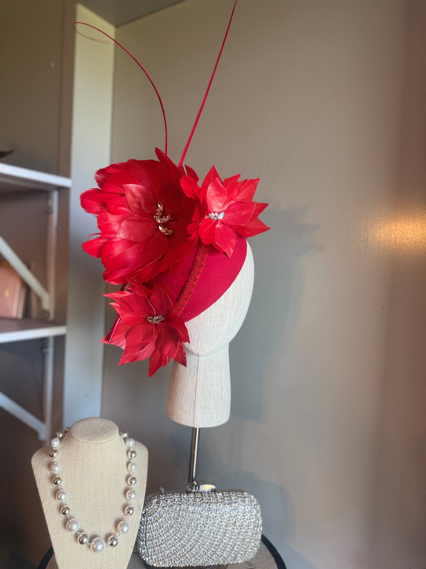“Clara” Red feather felt/wool pillbox