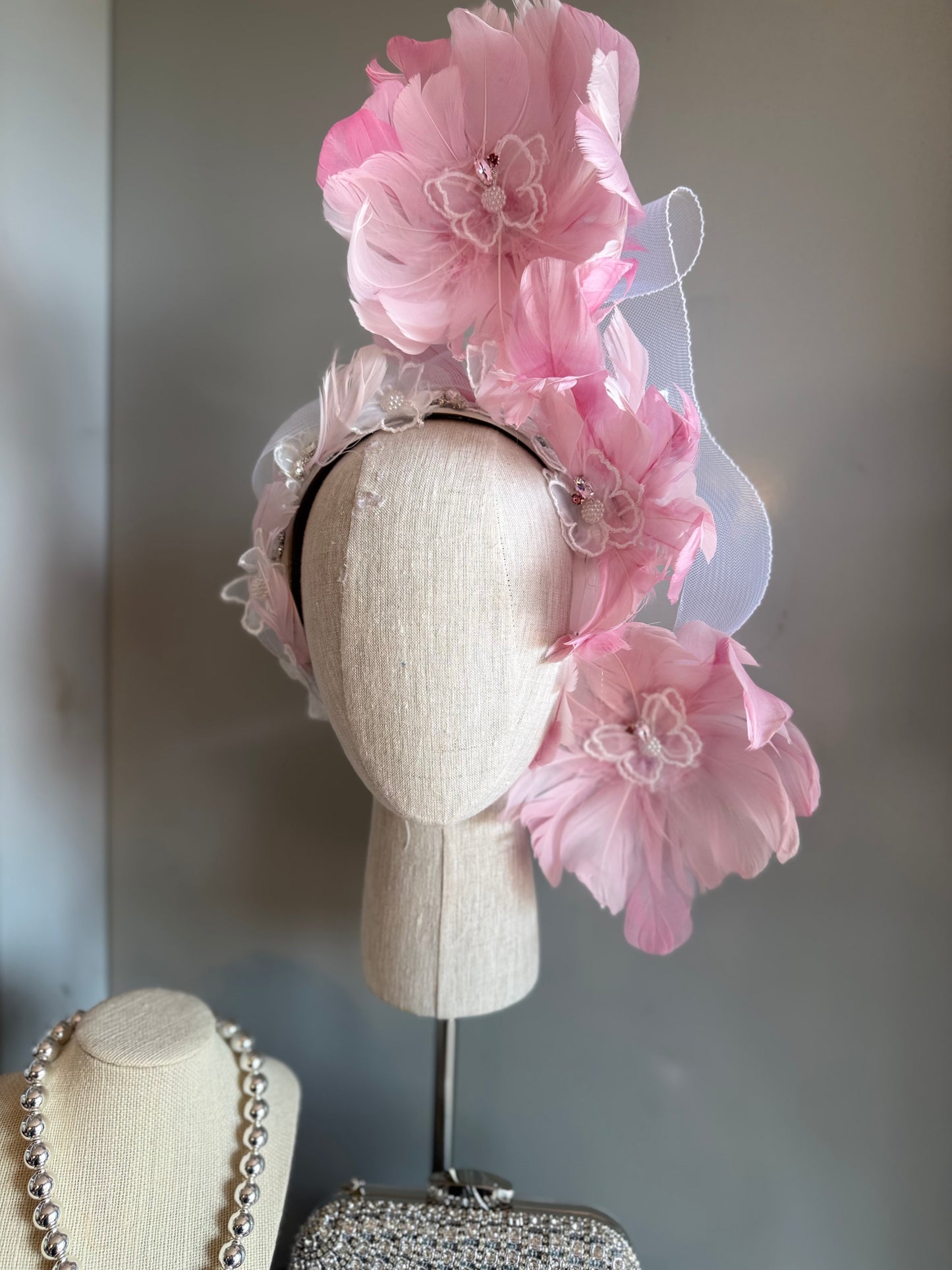 “Phoebe” pink & white lace feather floating statement