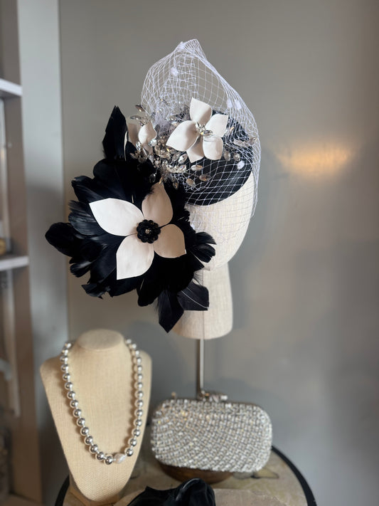 “Filly” black & white statement