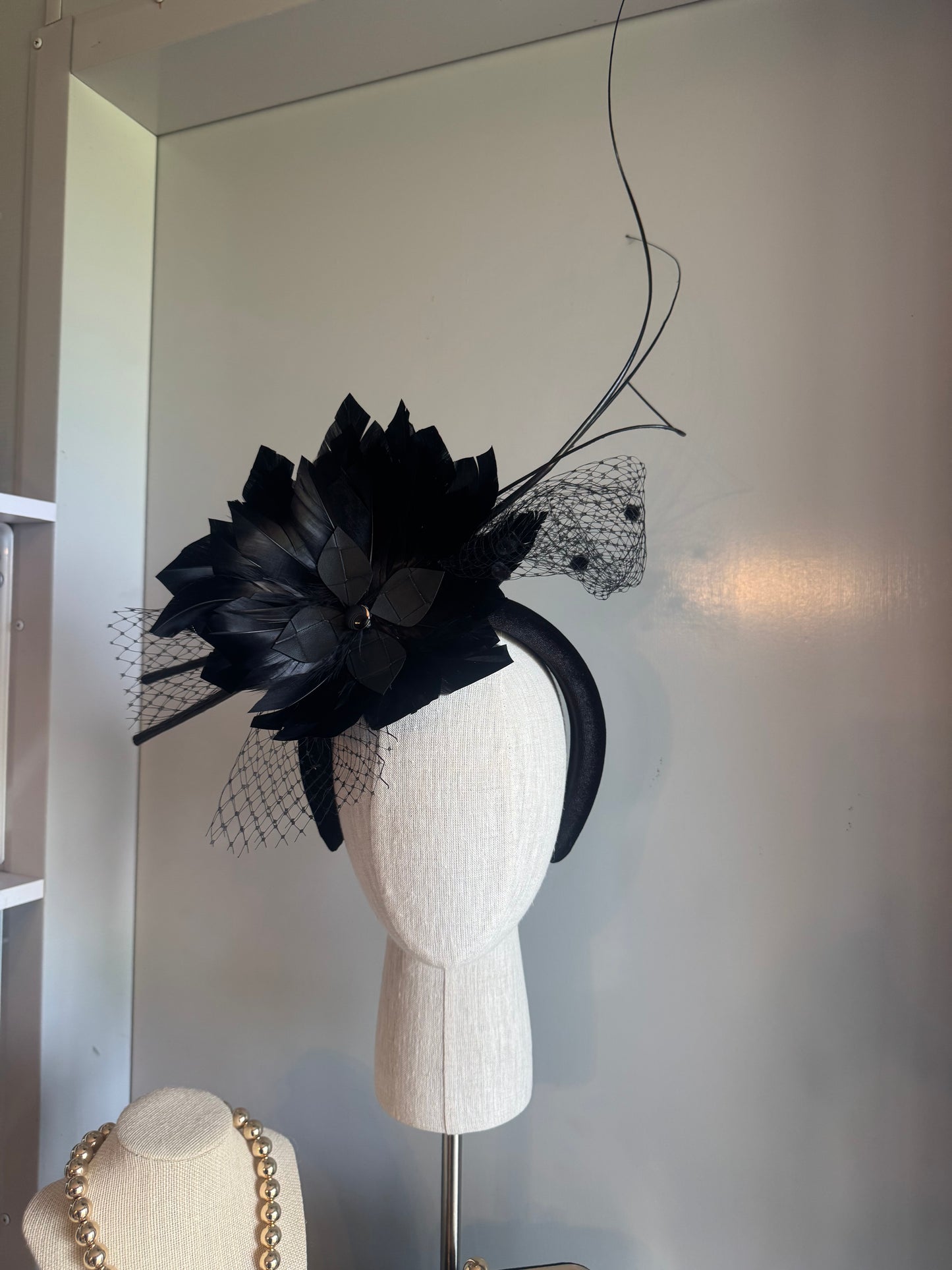 “bobbi” black feather statement