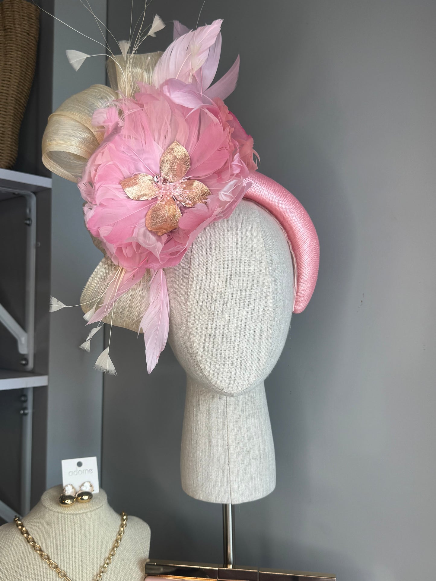 “Merridi” soft pink & cream statement