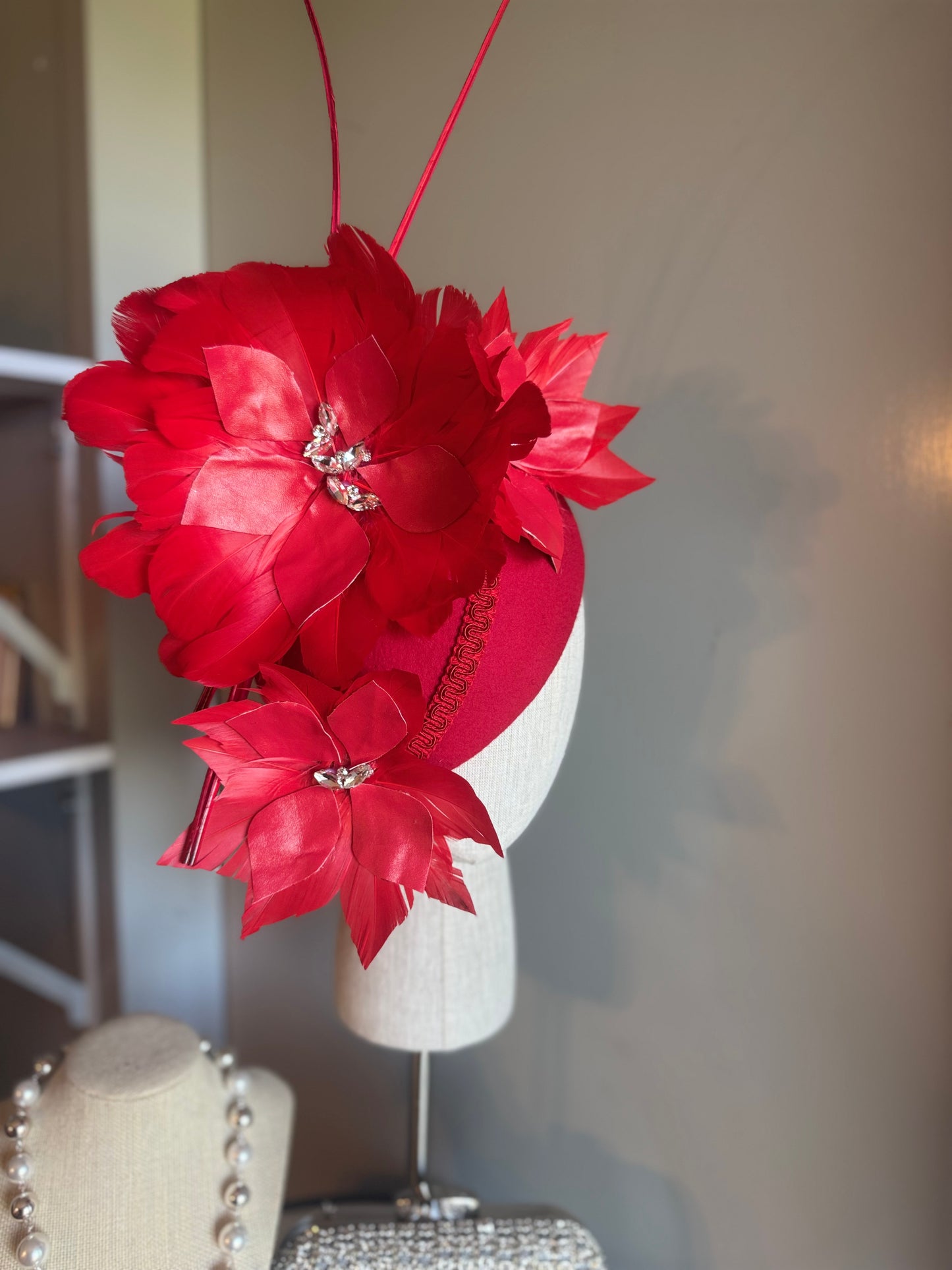 “Clara” Red feather felt/wool pillbox