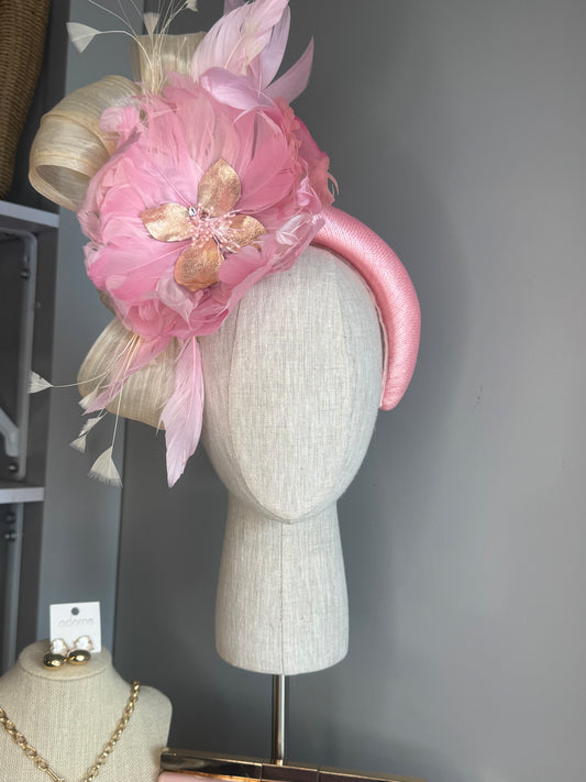 “Merridi” soft pink & cream statement