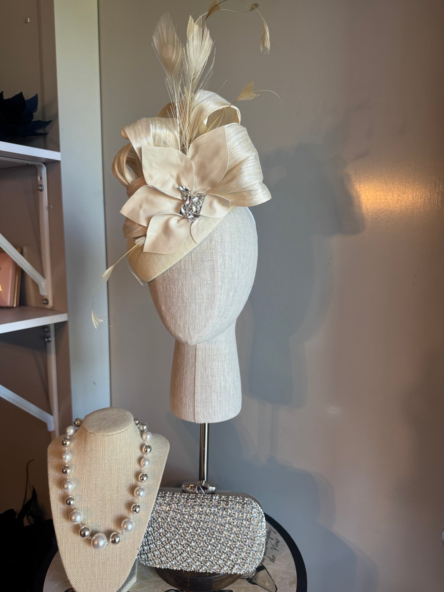 “Grace” cream statement pillbox