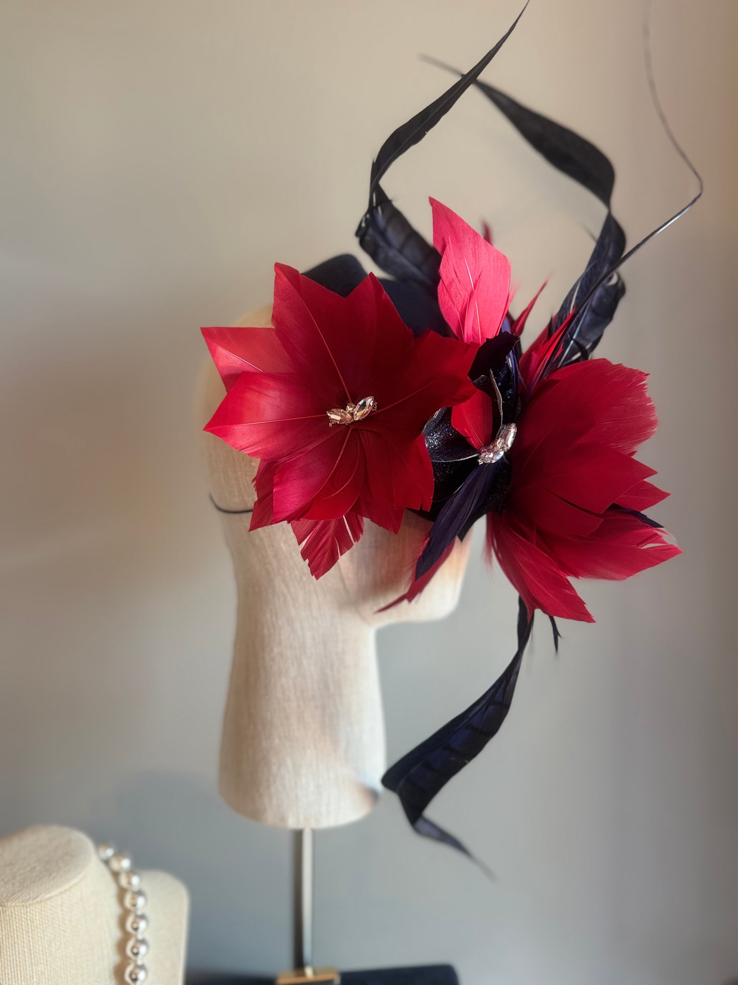 “Farrah” Navy & red statement felt/wool pillbox