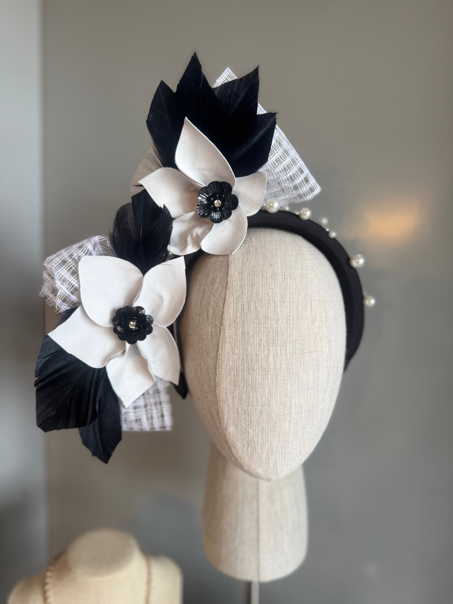 “Candice” Black & white statement