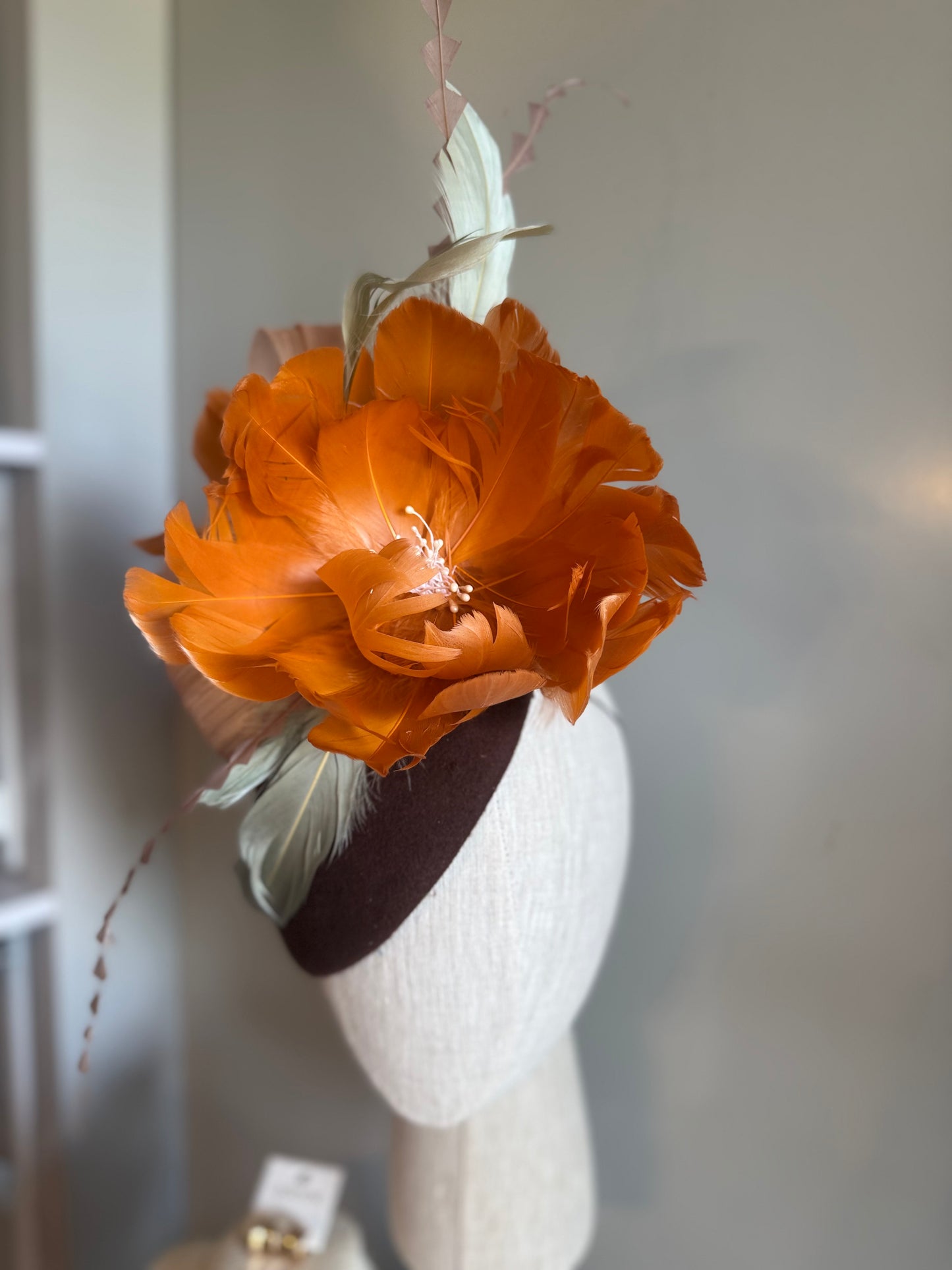 “Celeste” caramel,blush & moss feather floral pillbox