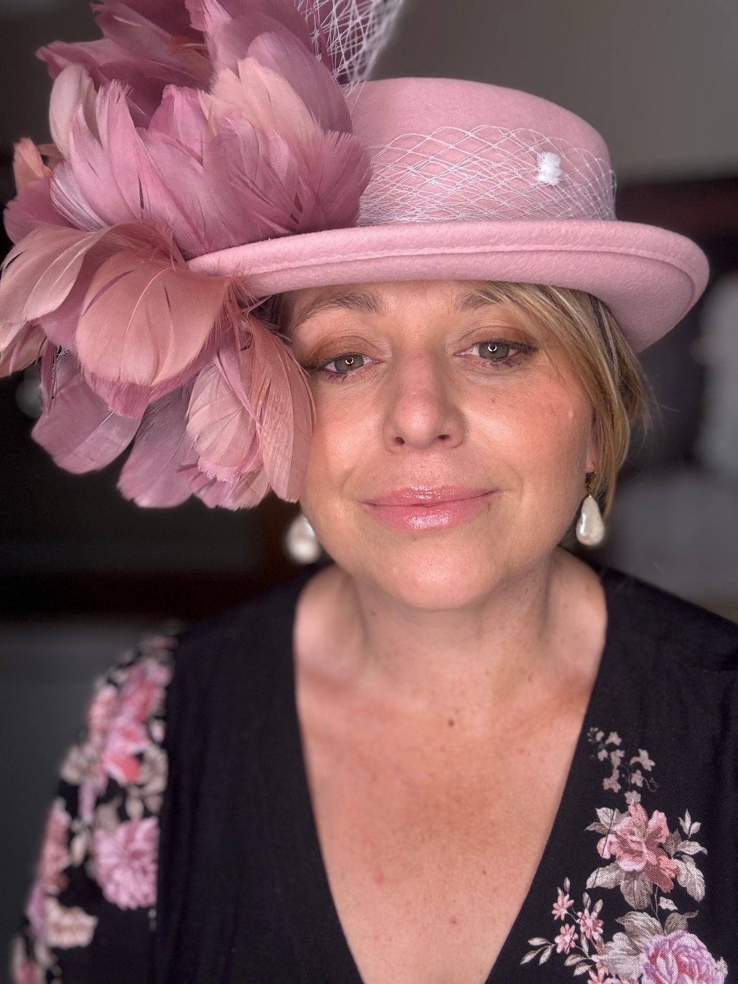 “Lee” pink,mauve & white tweedsmuir hat