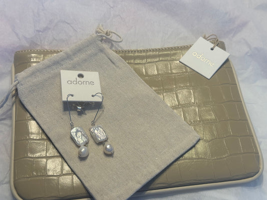 Christmas pack 2 Adorne cream pouch & Adorne pearl hoop earrings silver