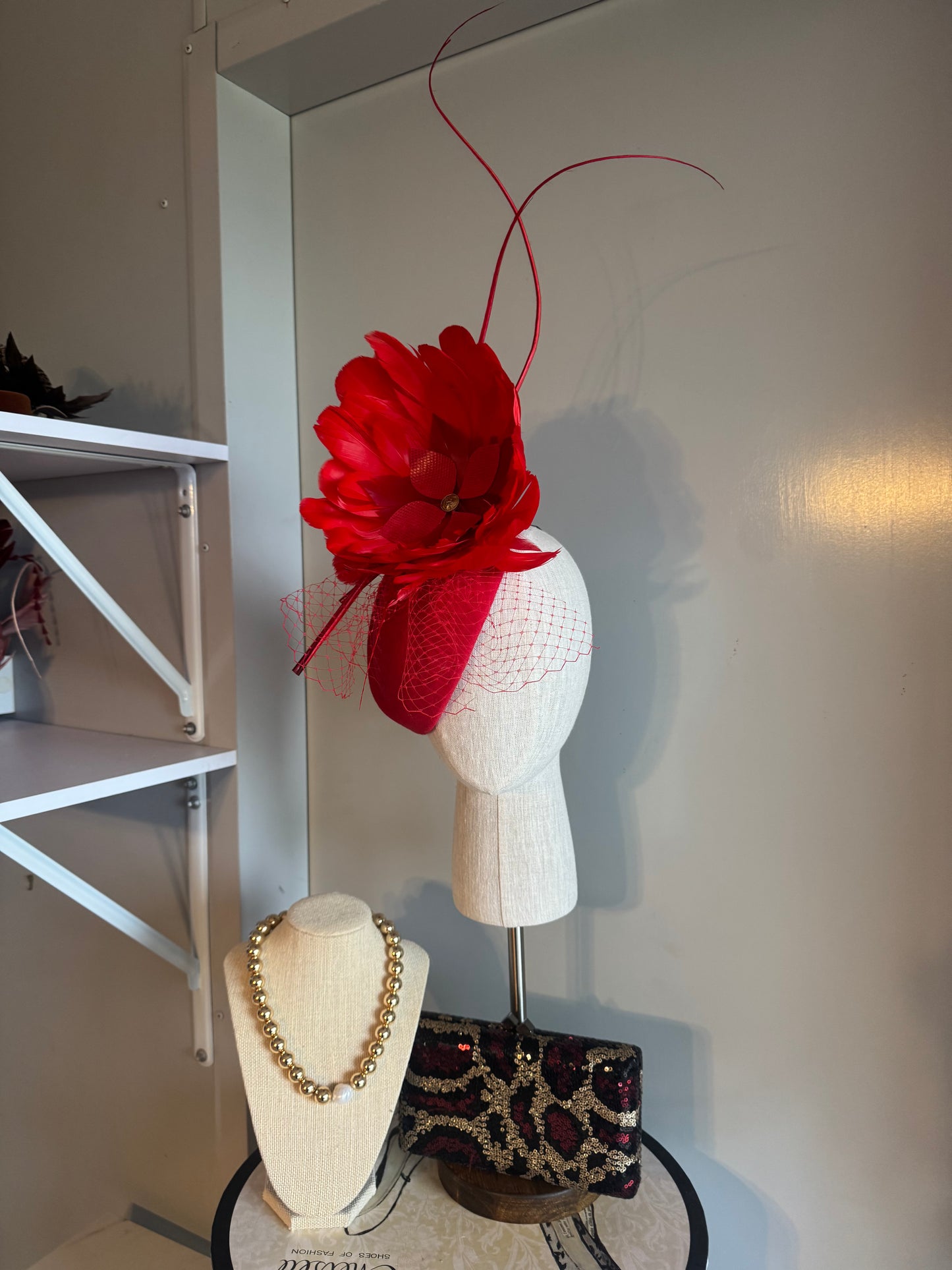 “Carla” red statement pillbox