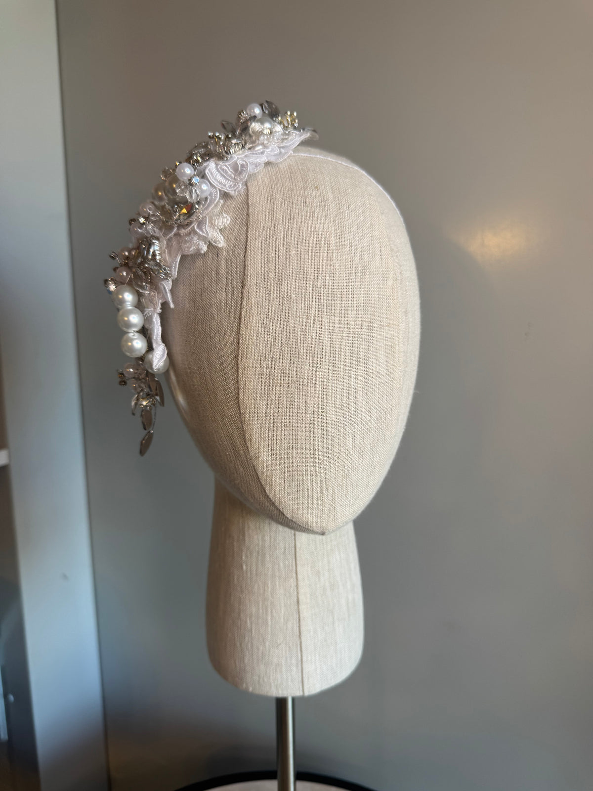“Mary Jane” White pearl lace headpiece