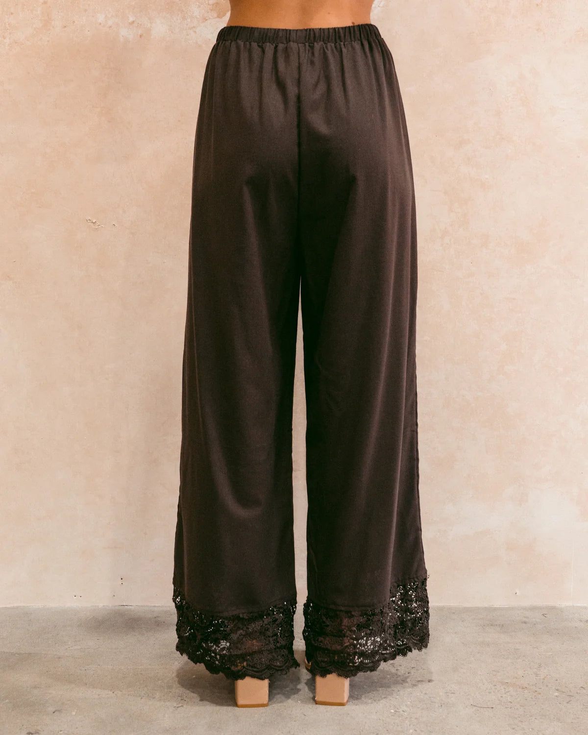 Lullaby lace pant chocolate size 10