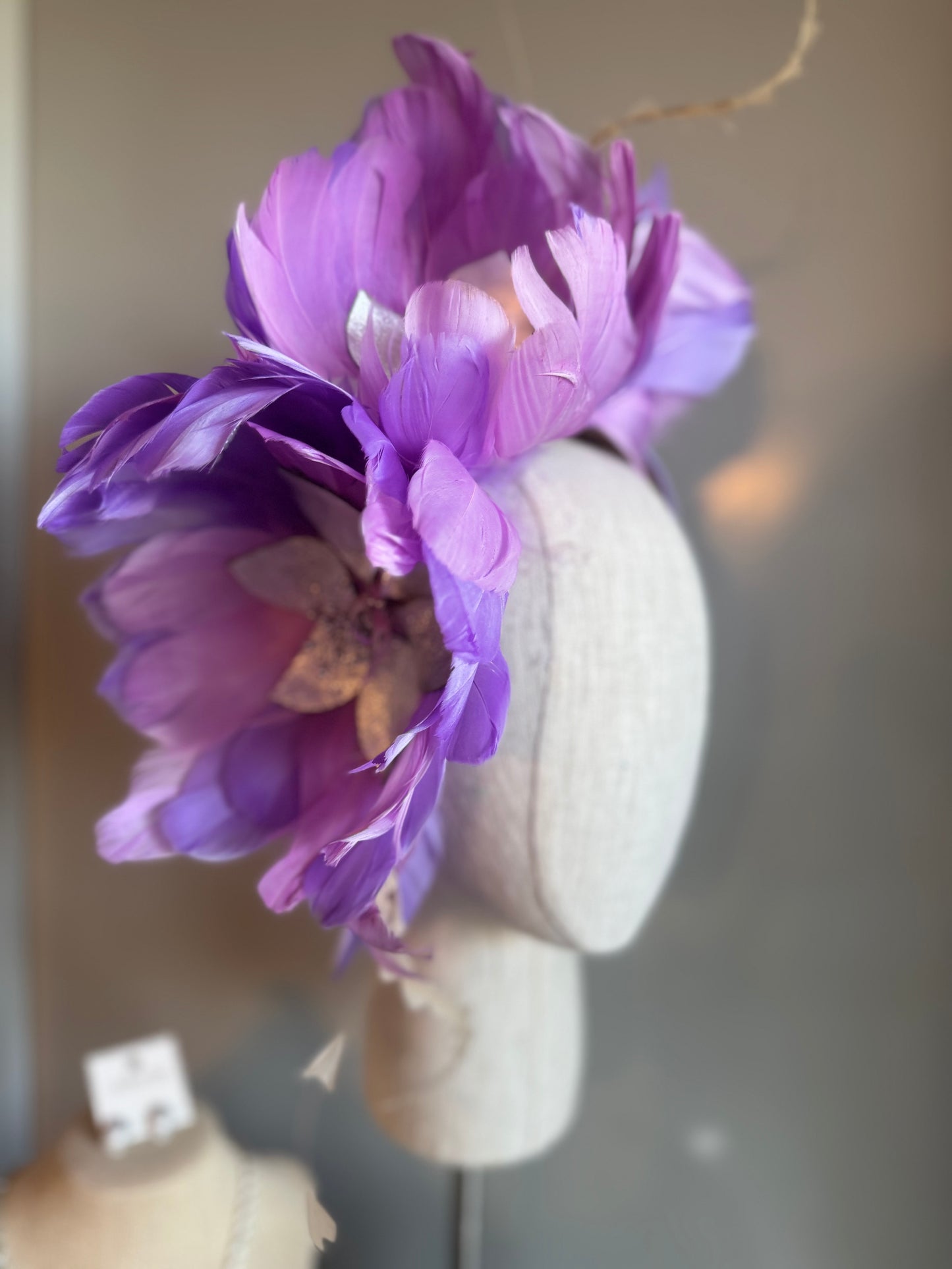 “Simmie” lilac & silver feather floral