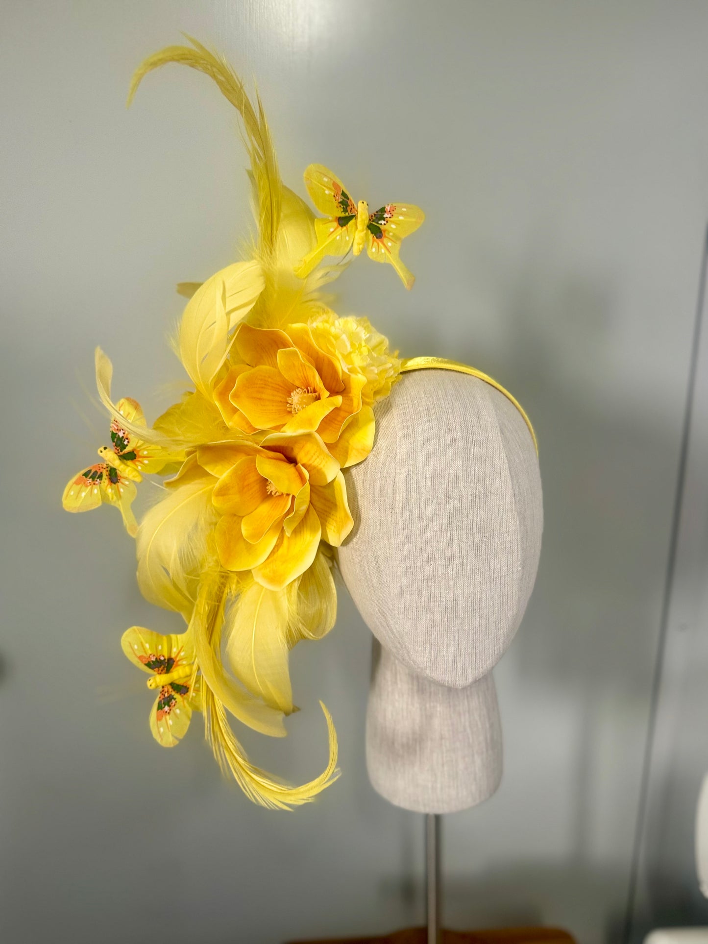 “Neta” yellow feather floral