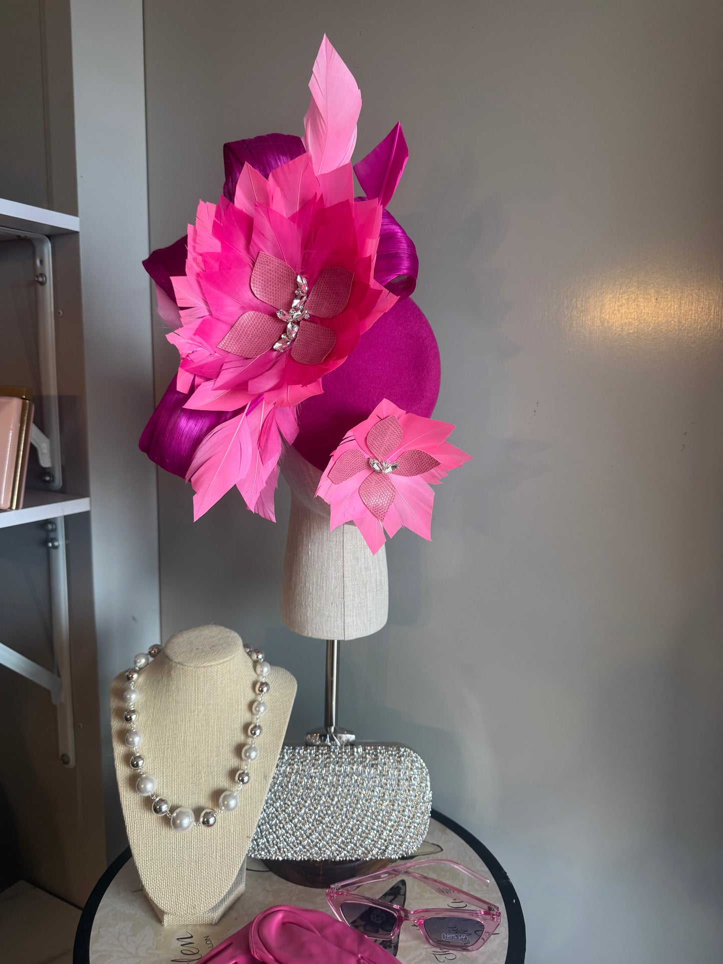 “Steffi” pink & magenta feather felt/wool pillbox