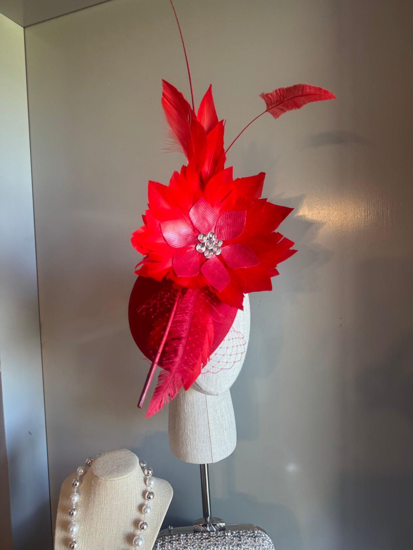 “Neralie” Red feather pillbox