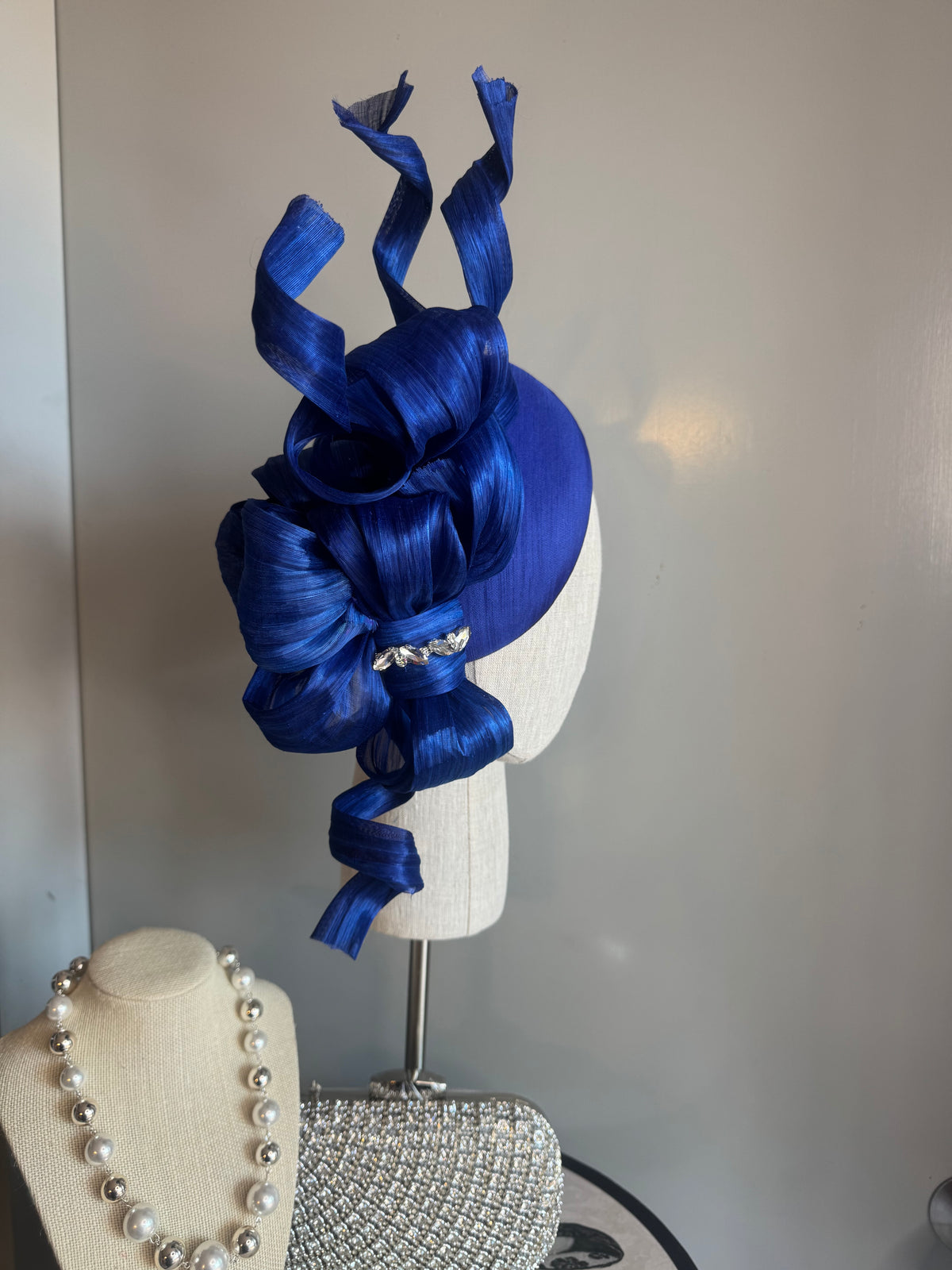 “Hollie” blue statement