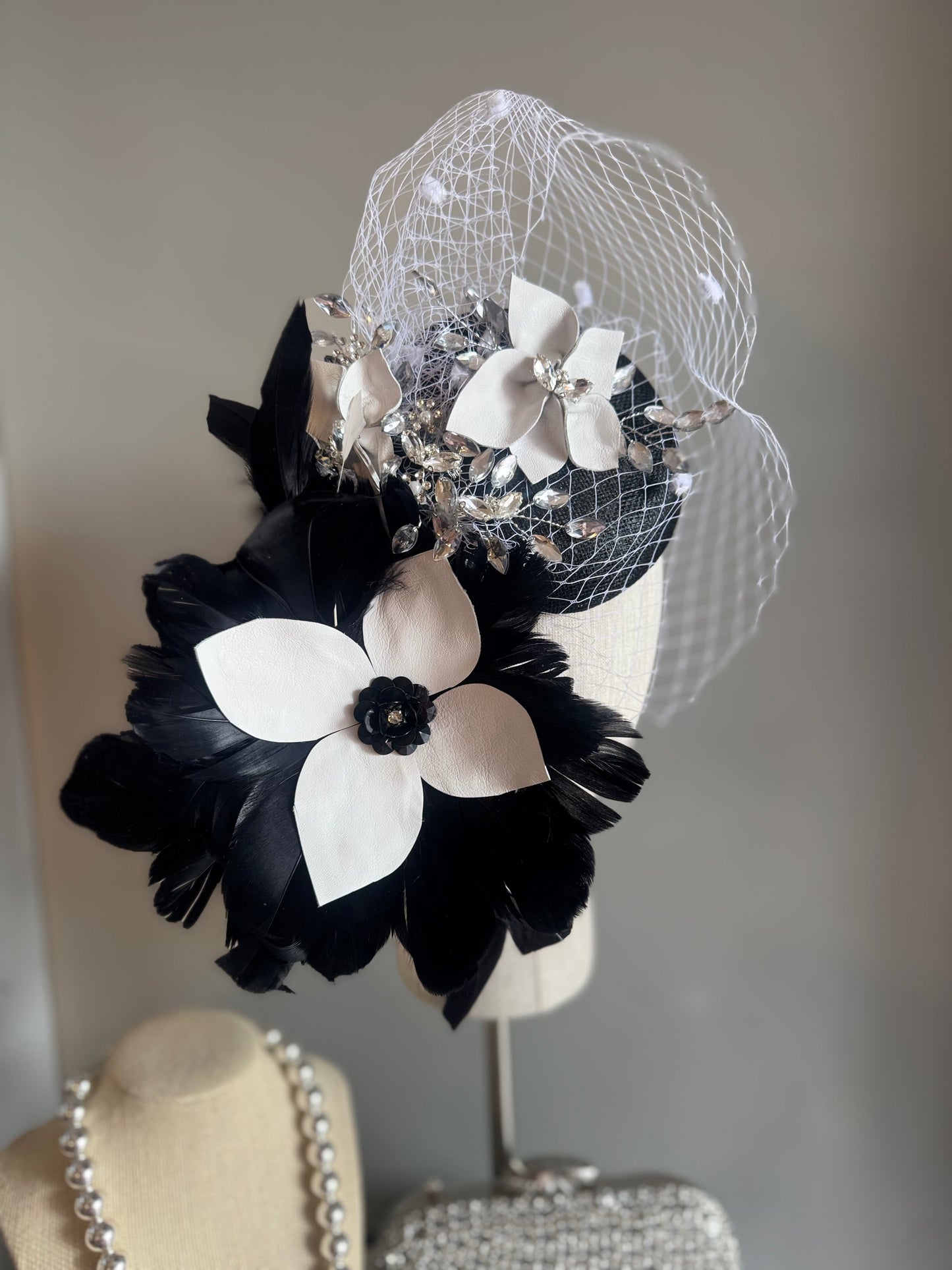 “Filly” black & white statement