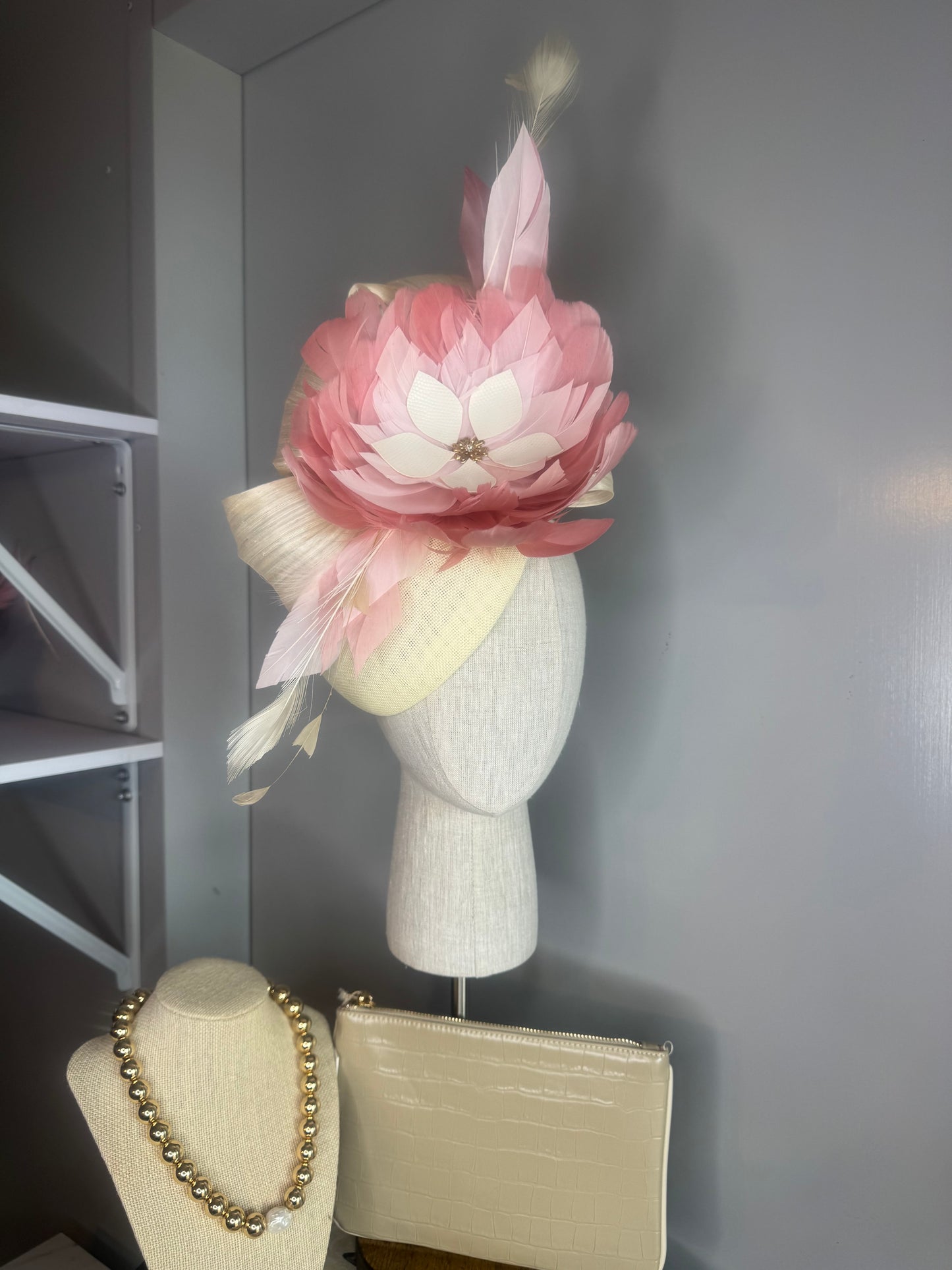 “Sara may” cream & pink feather statement pillbox