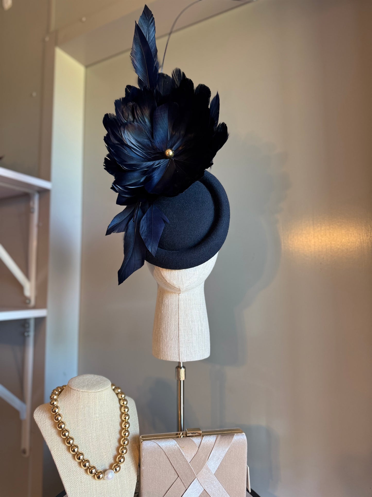 “Hollie” Navy feather felt/wool statement 💕