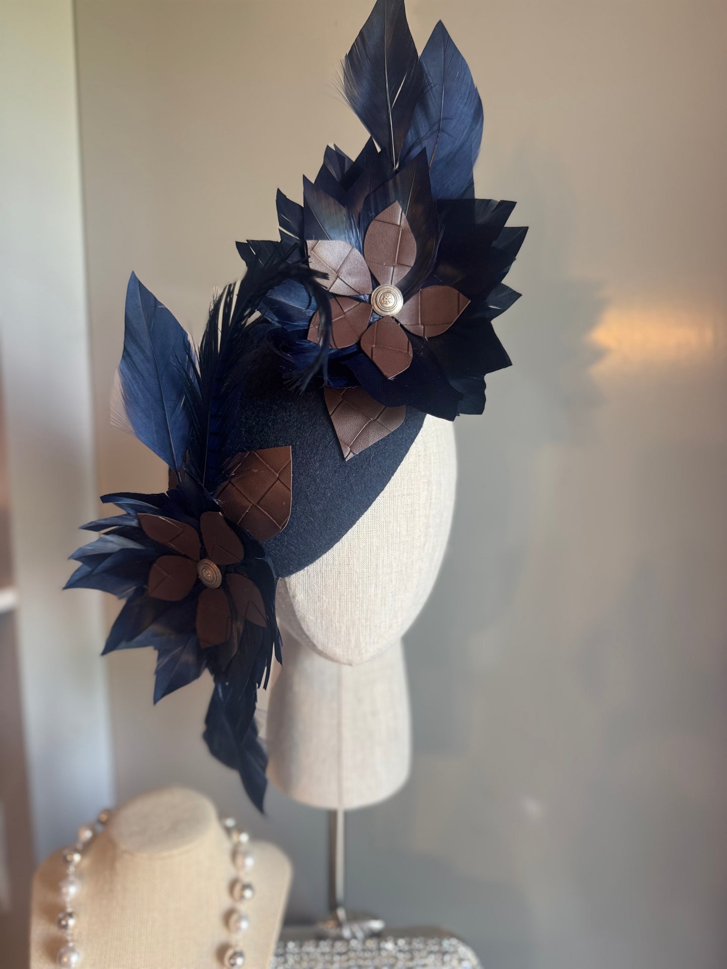 “Taylor” Navy & Chocolate statement pillbox