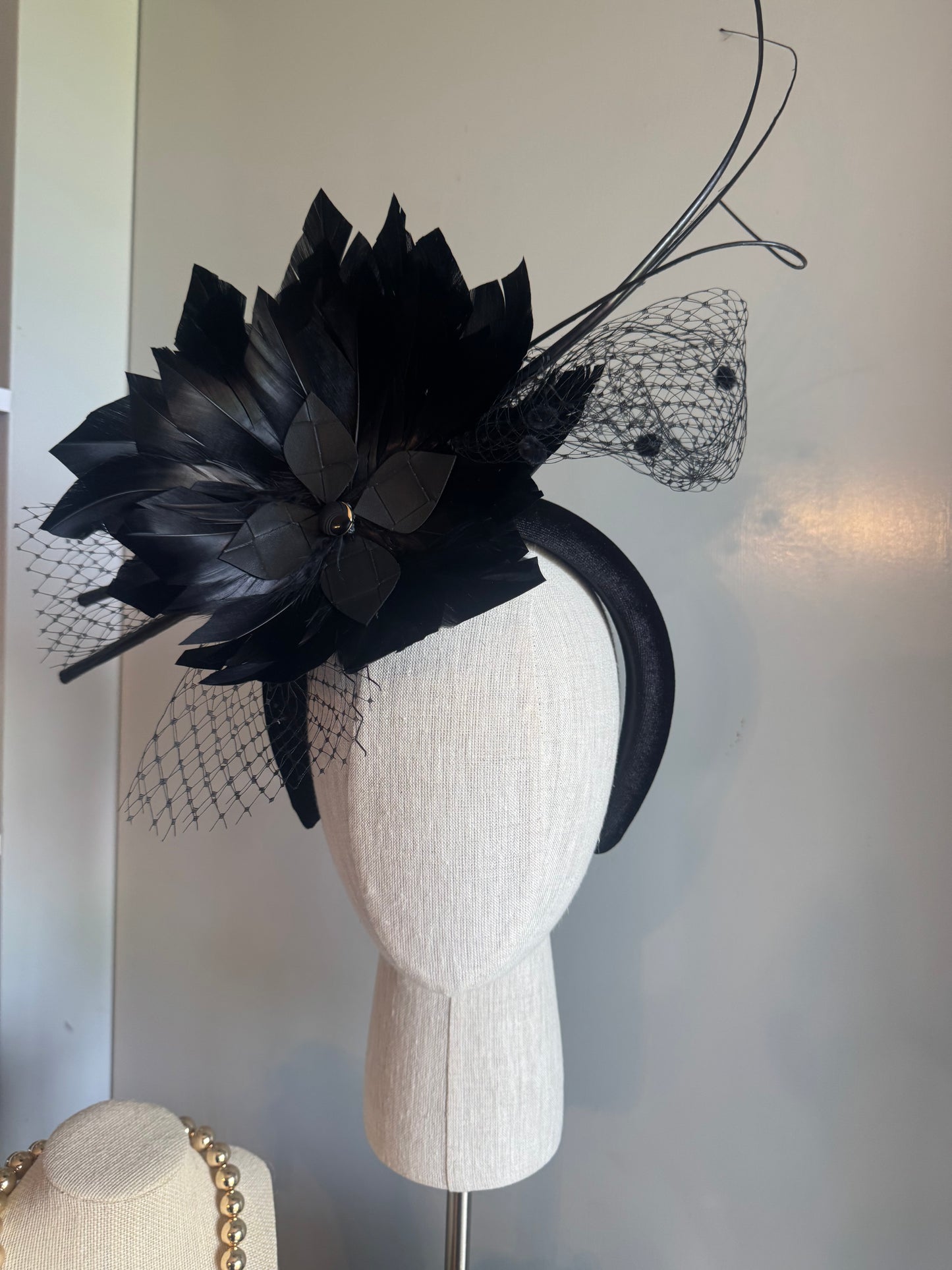 “bobbi” black feather statement