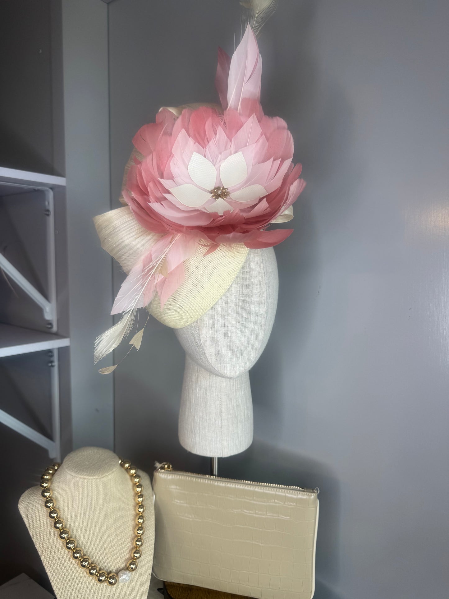 “Sara may” cream & pink feather statement pillbox