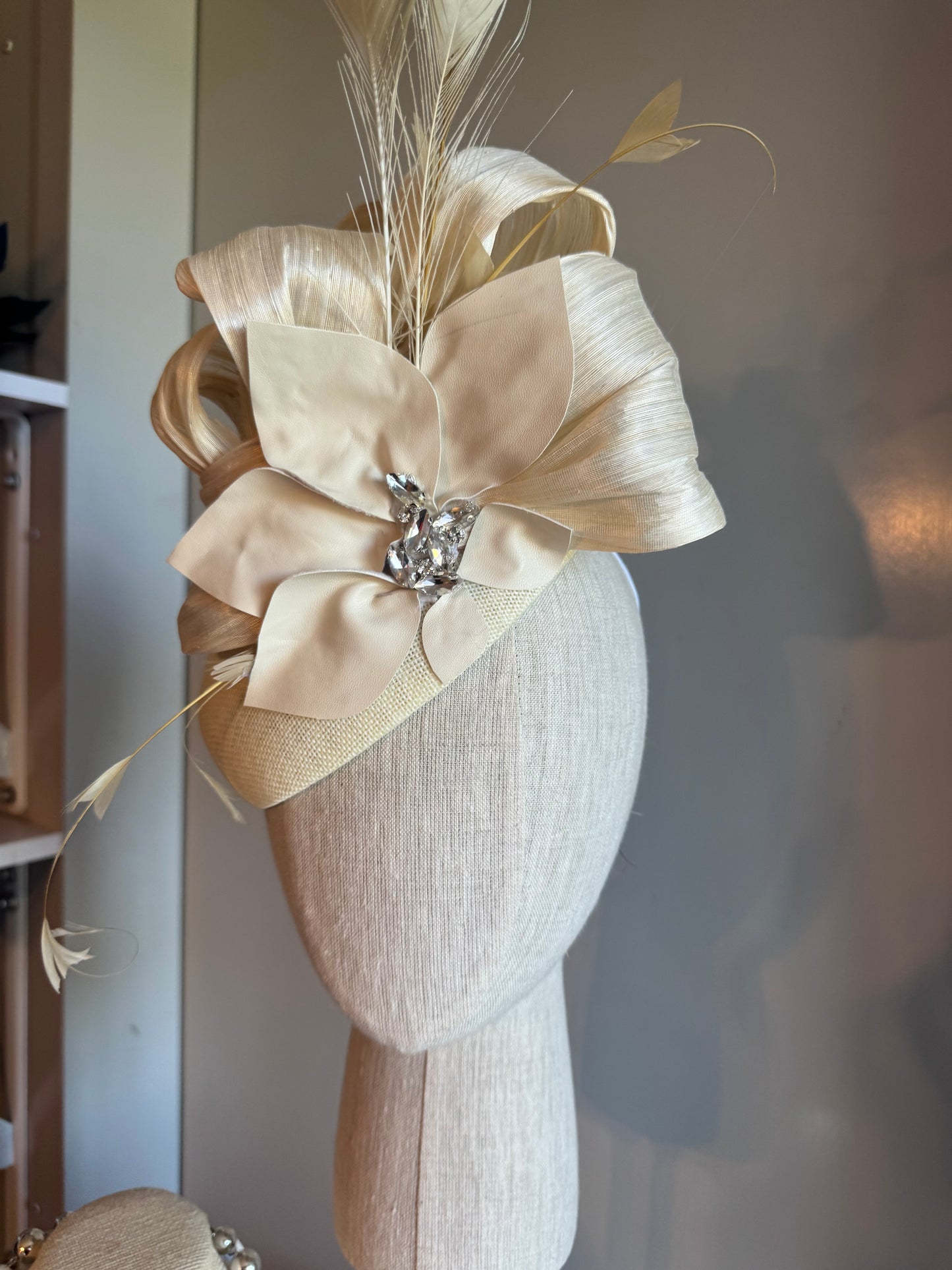 “Grace” cream statement pillbox