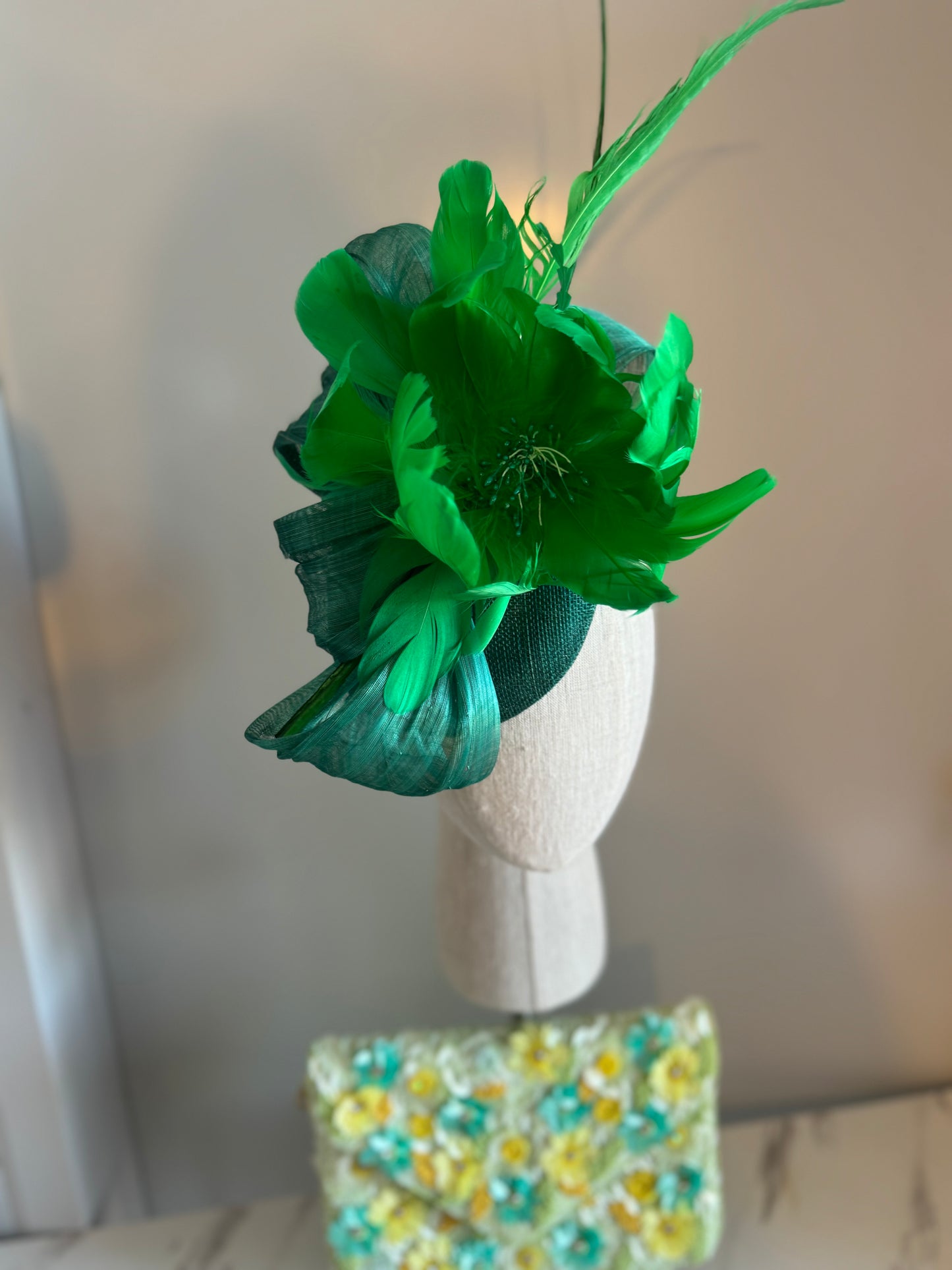 “Kiki” green feather statement