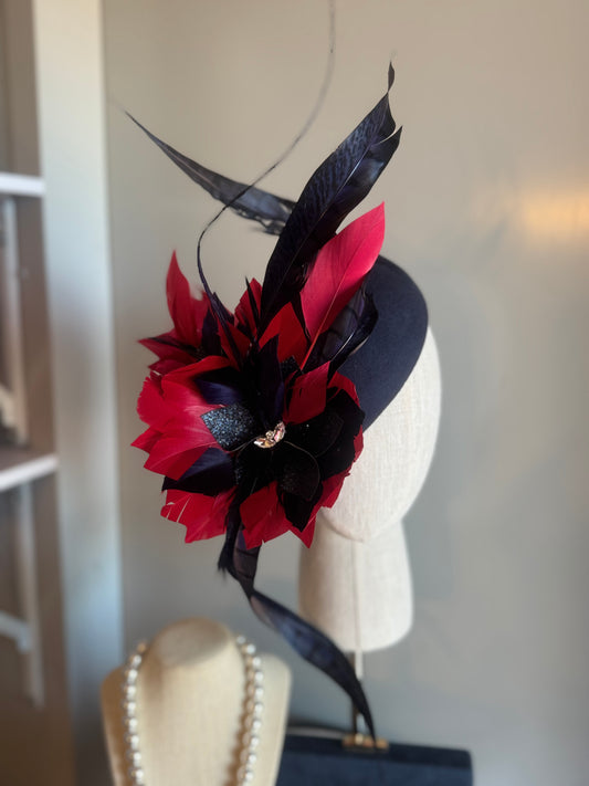 “Farrah” Navy & red statement felt/wool pillbox