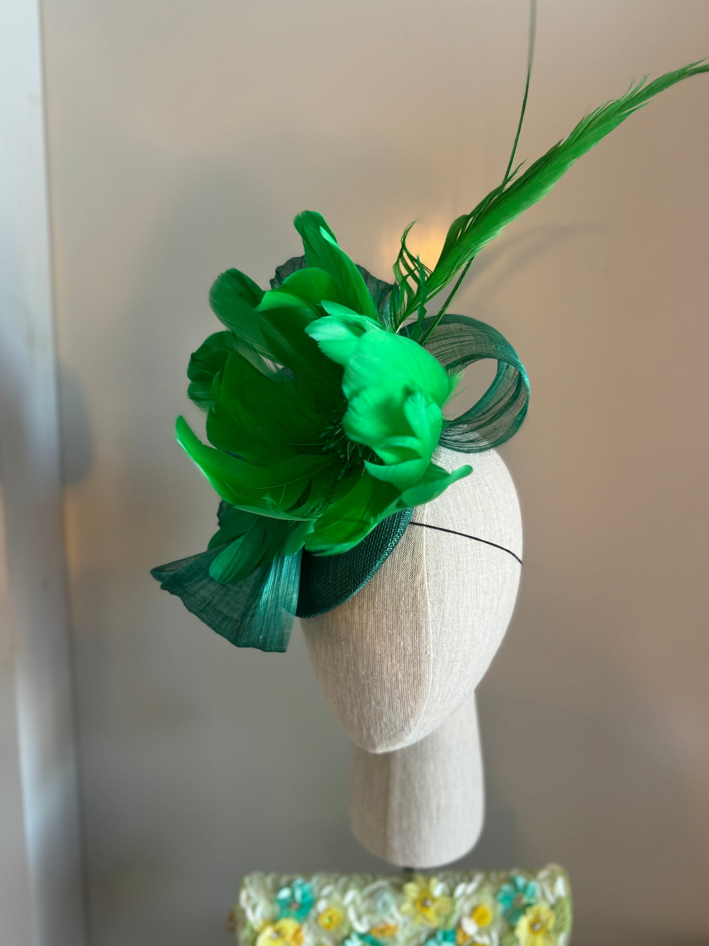 “Kiki” green feather statement